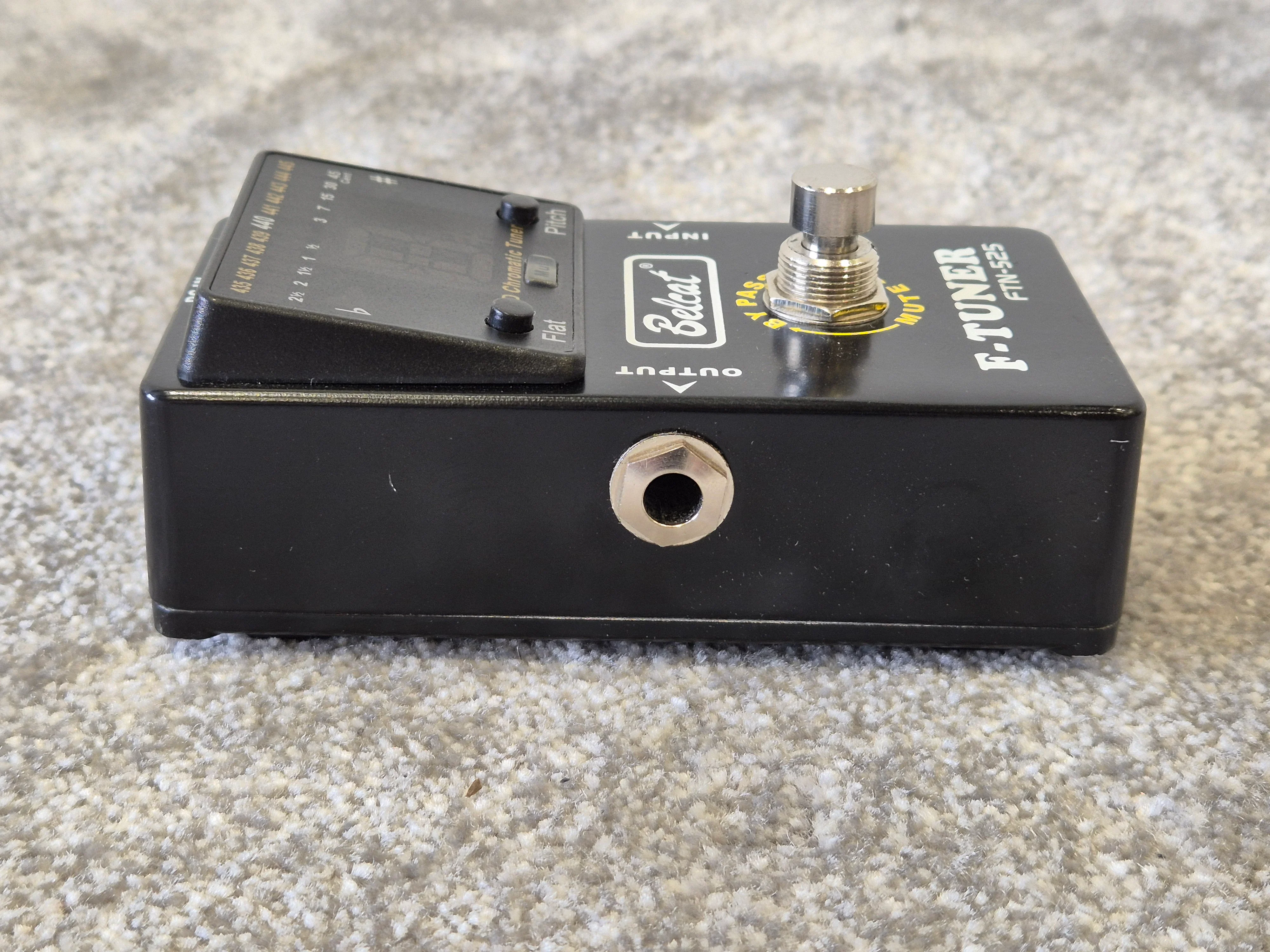Belcat FTN-525 -  Chromatic Pedal Tuner - Image 2