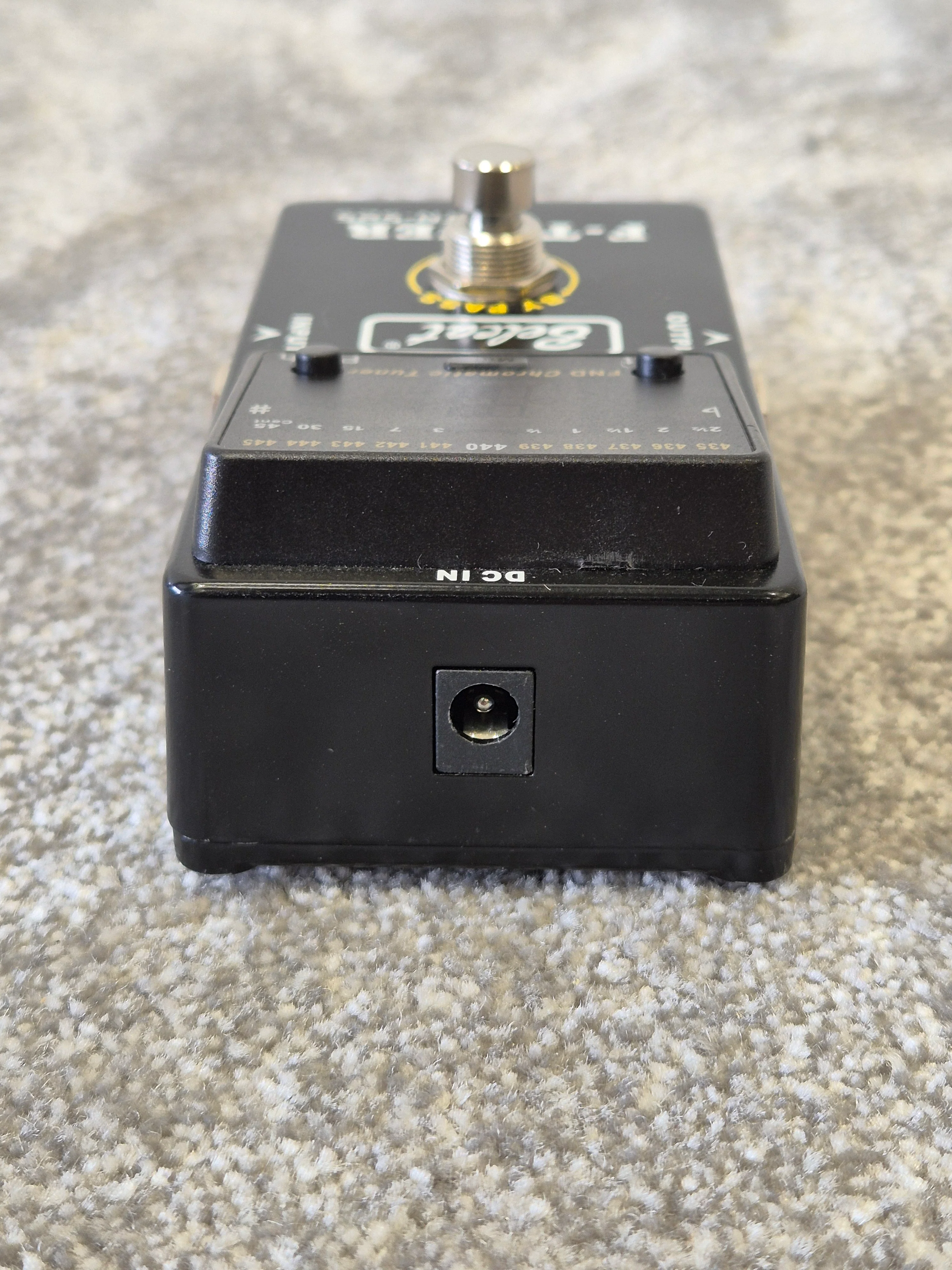 Belcat FTN-525 -  Chromatic Pedal Tuner - Image 3