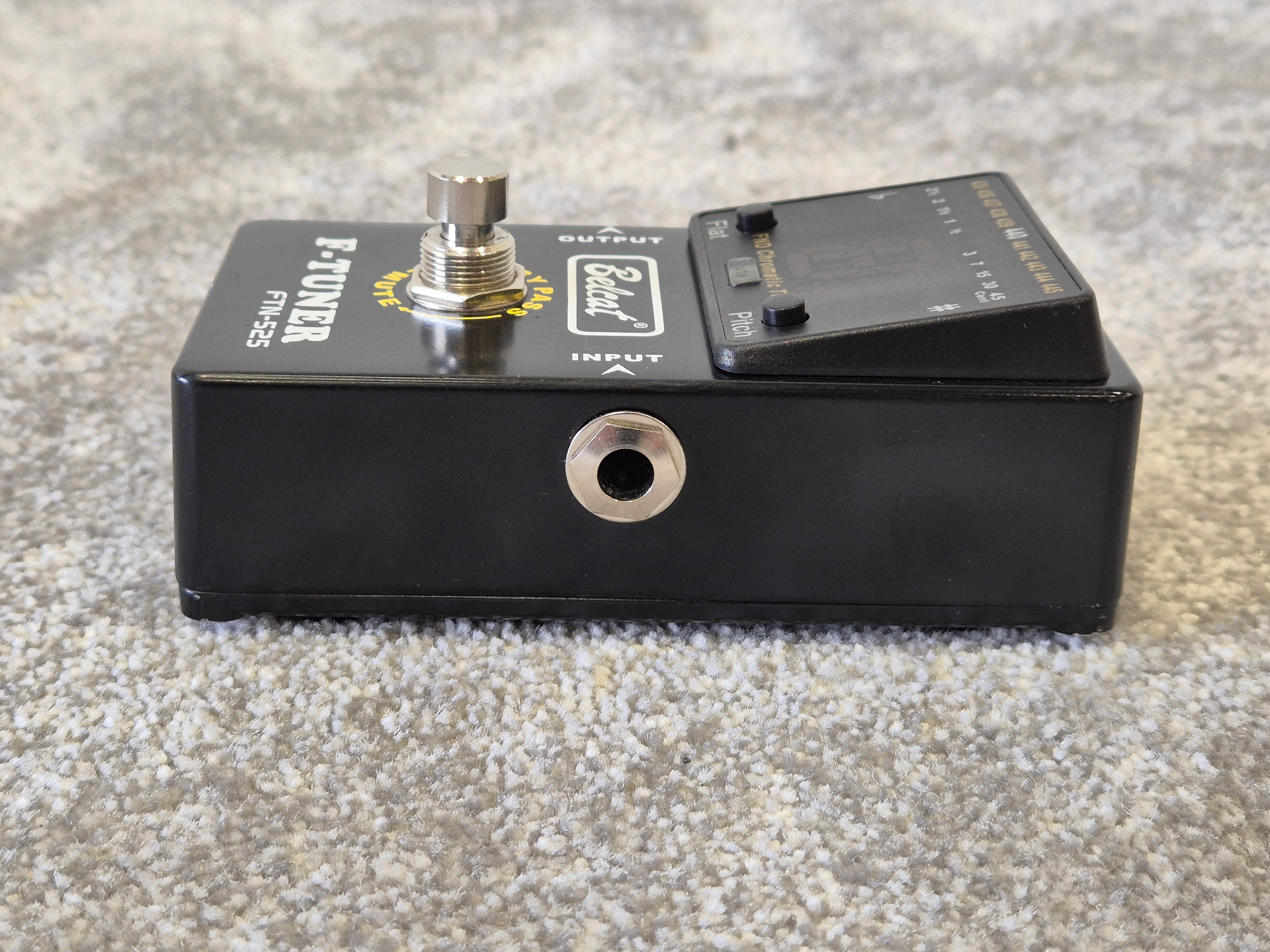 Belcat FTN-525 -  Chromatic Pedal Tuner - Image 4