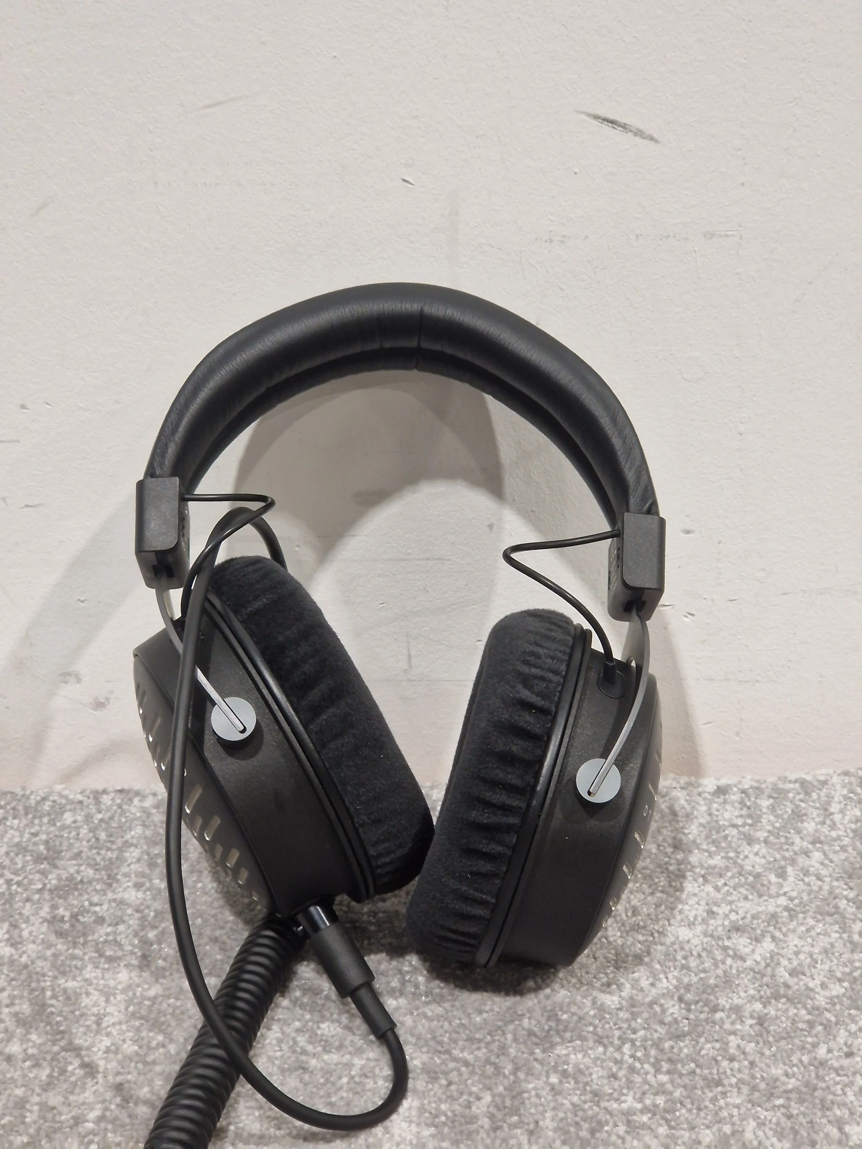 Beyerdynamic DT1990 Pro - Open-Back Studio Headphones - Excellent w/ Original Box & Soft Case - Image 14