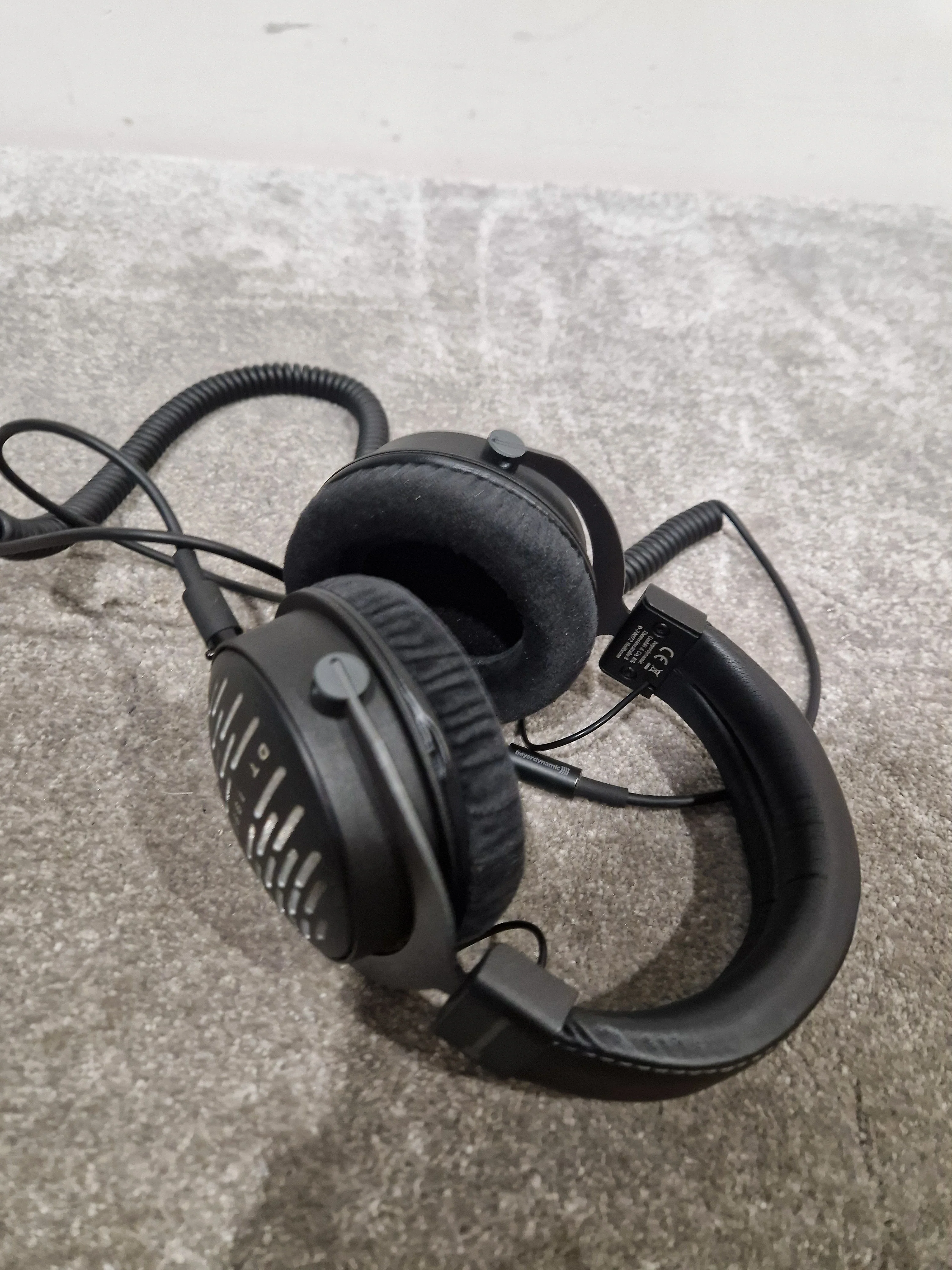 Beyerdynamic DT1990 Pro - Open-Back Studio Headphones - Excellent w/ Original Box & Soft Case - Image 3