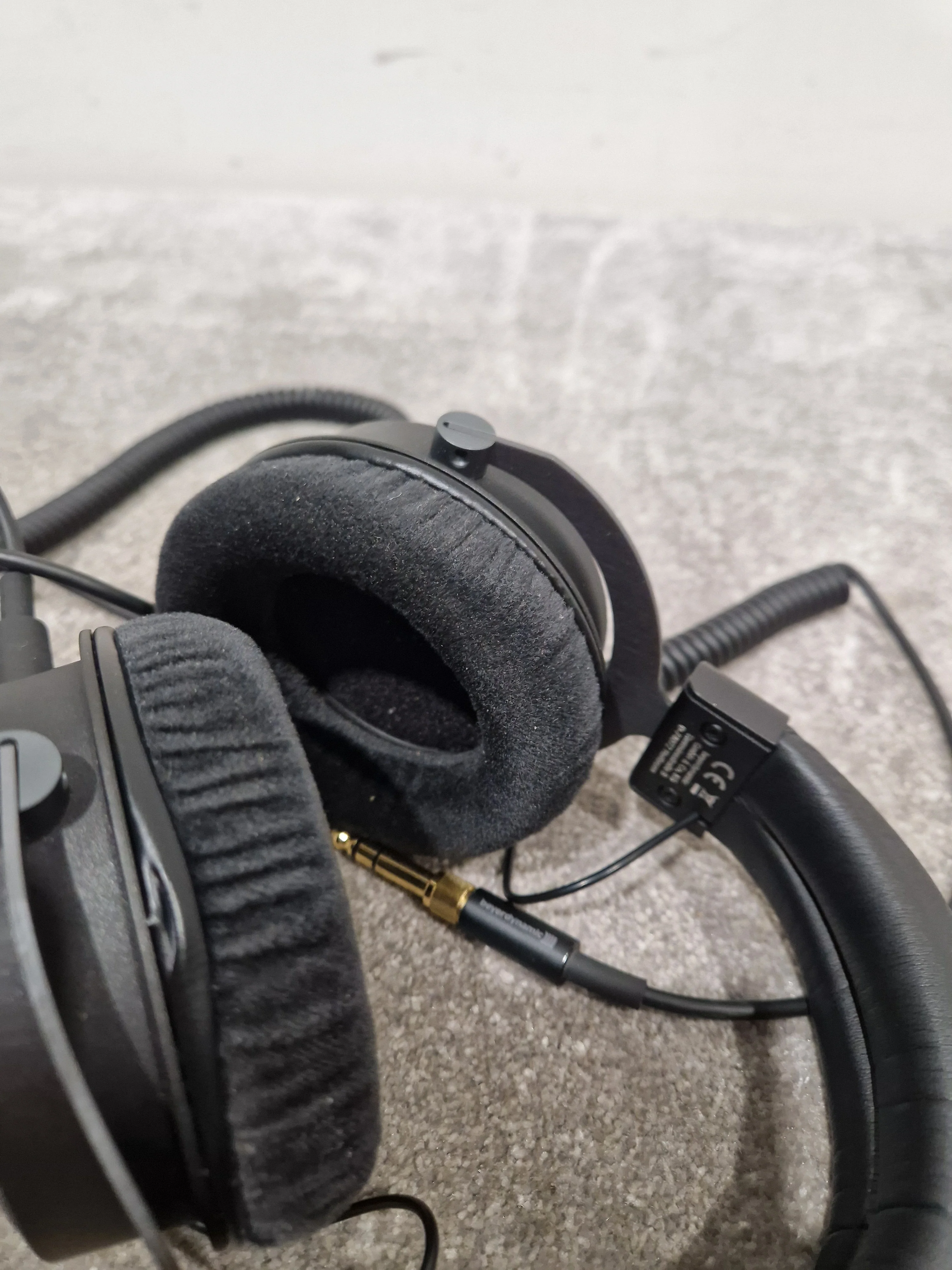 Beyerdynamic DT1990 Pro - Open-Back Studio Headphones - Excellent w/ Original Box & Soft Case - Image 4