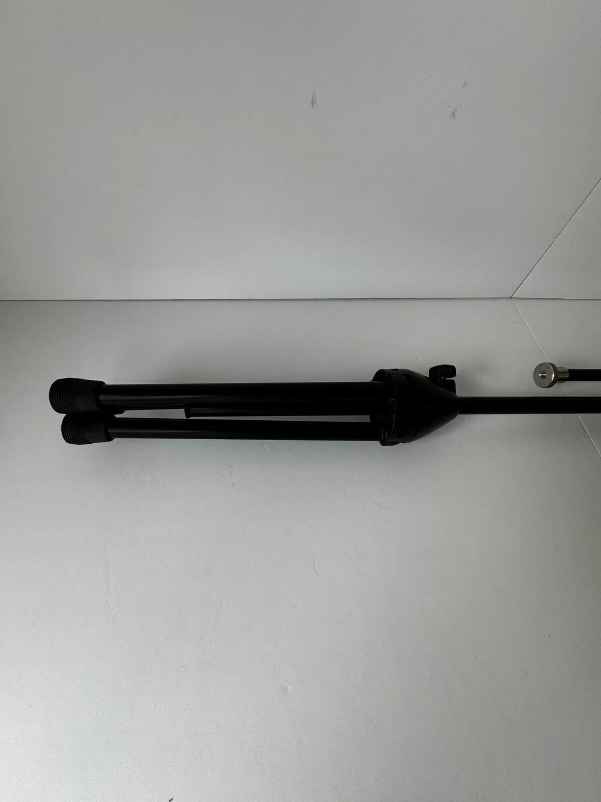 Beyerdynamic Gst-400 Boom Mic Stand - Adjustable Boom Arm, Sturdy Base - Good - Image 4