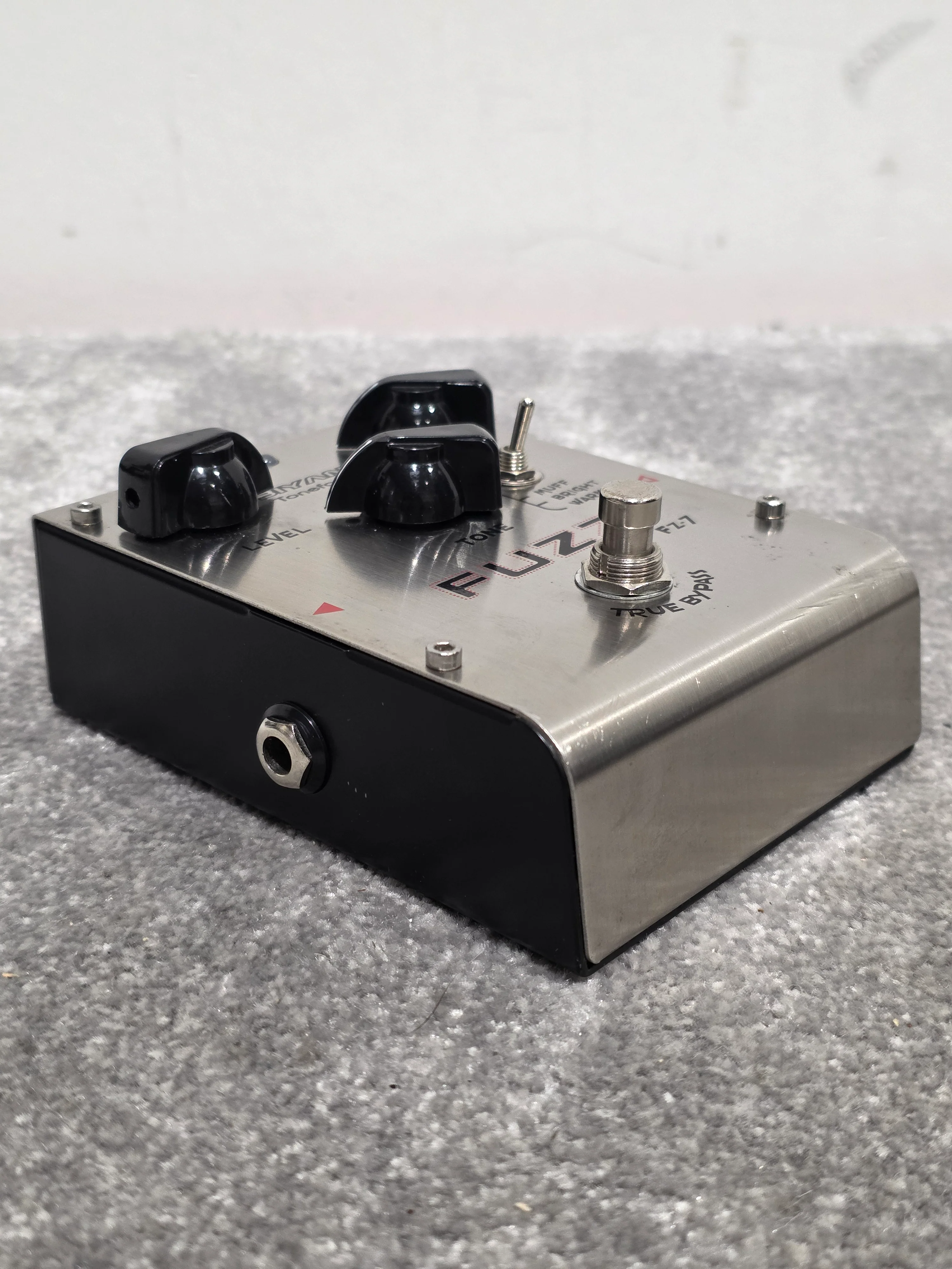 Biyang FZ-7 Fuzz - Guitar Effects Pedal - Excellent - Image 2