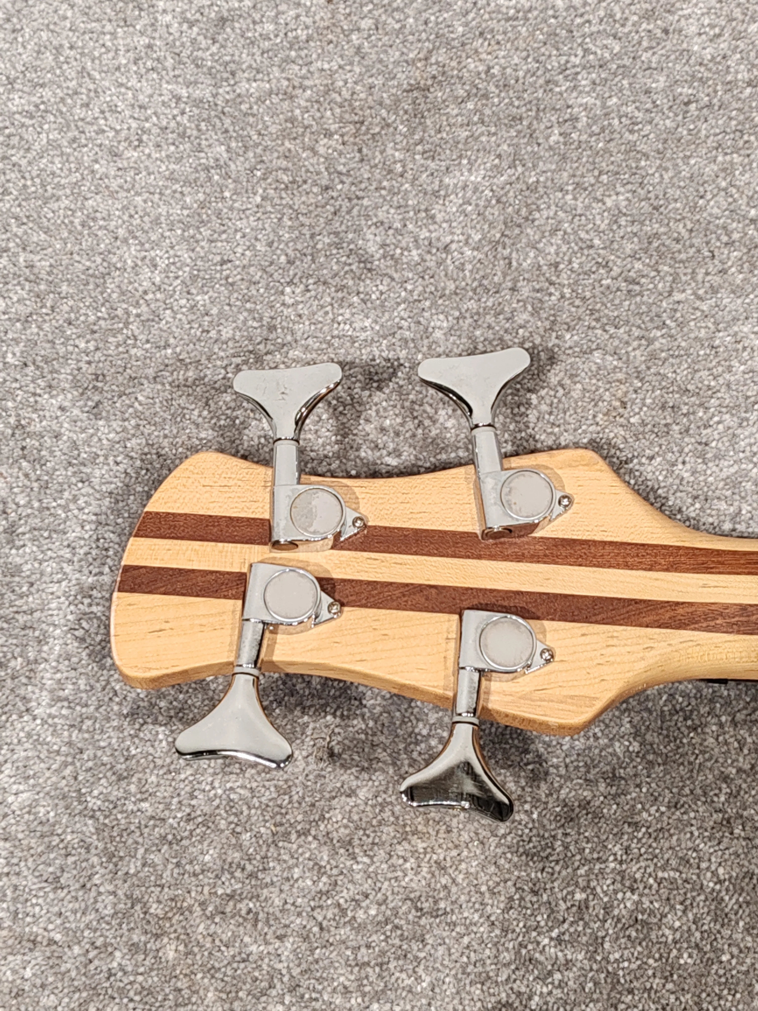 Blast Active 4 String Bass Guitar - High Quality Build - Image 6