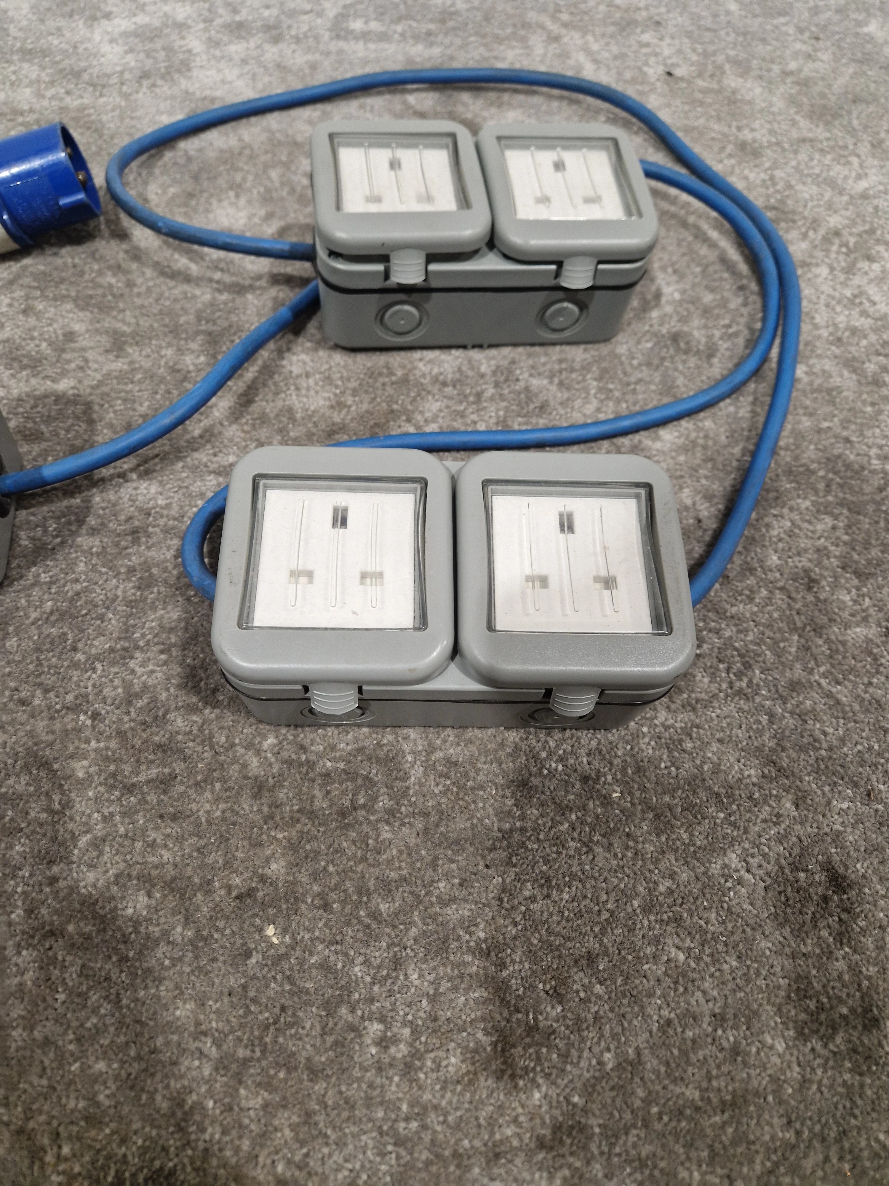 Blue CEE Industrial Plug to 5× Dual UK Socket Distribution Lead - Rugged Industrial Design - Good - Image 13