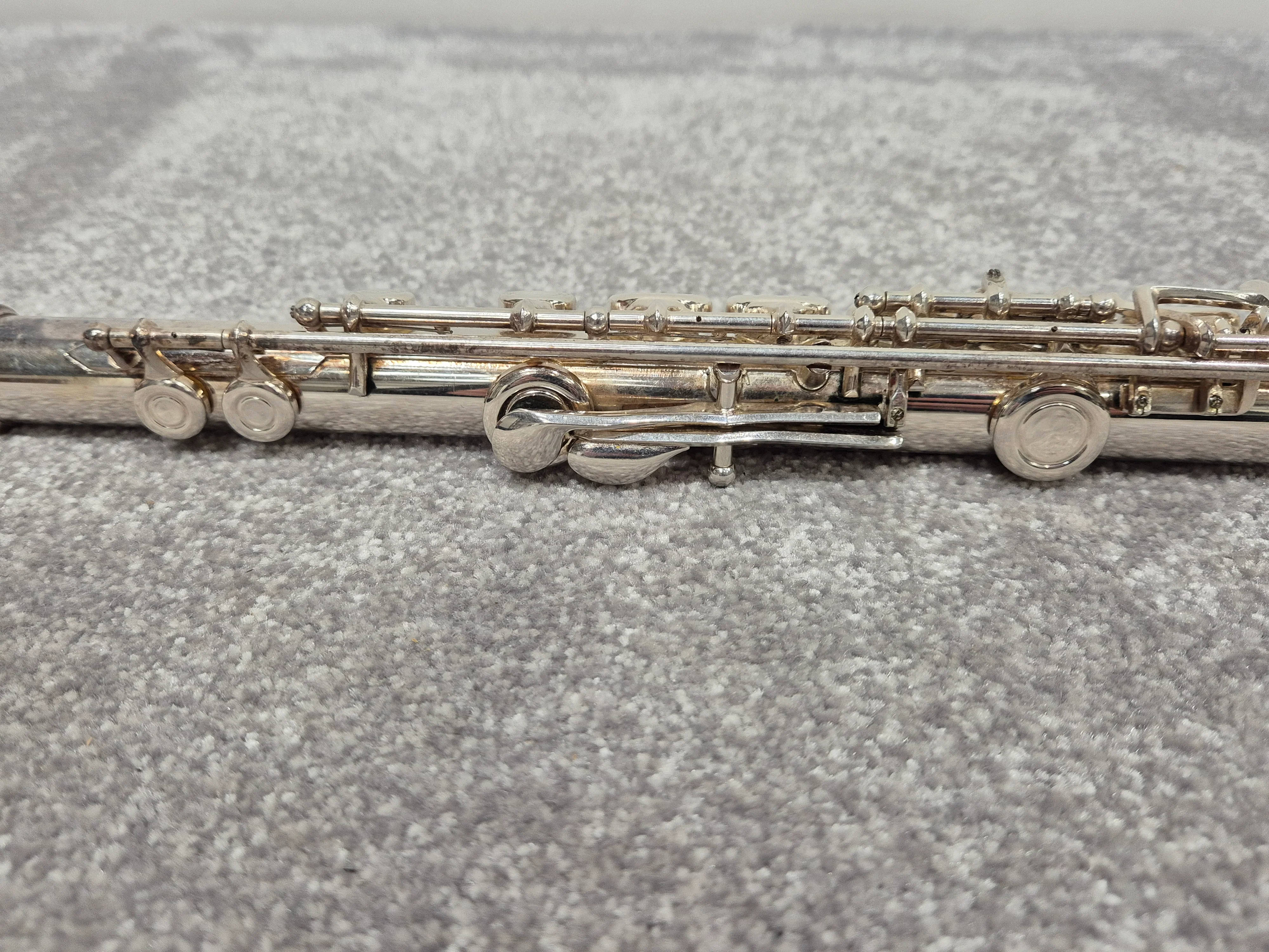 Boosey and Hawkes Emperor Flute - S/N 564670 w/ Hard Case - Image 8