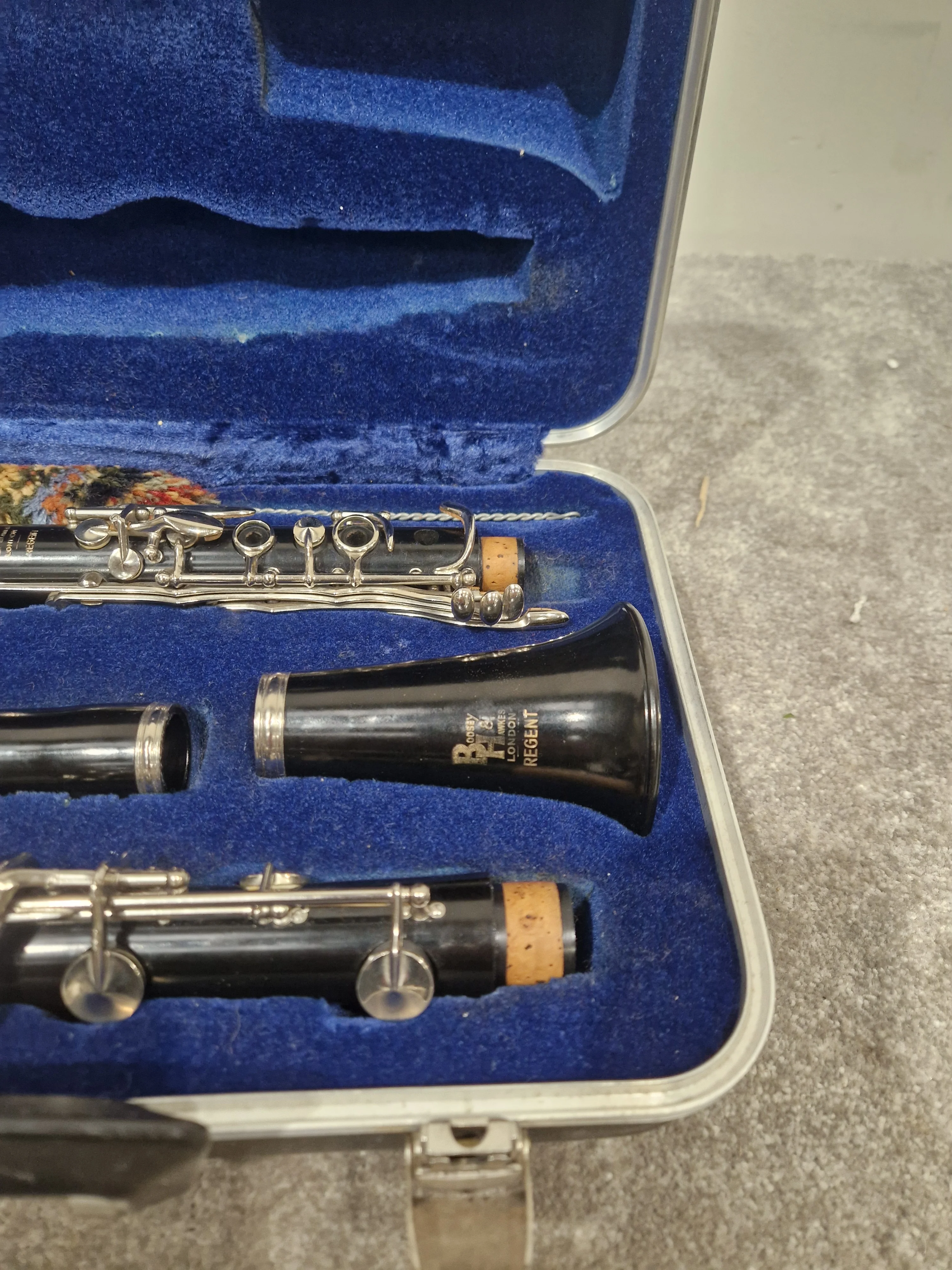 Boosey & Hawkes Regent Clarinet - Classic Design - Very Good w/ Hard Case - Image 17