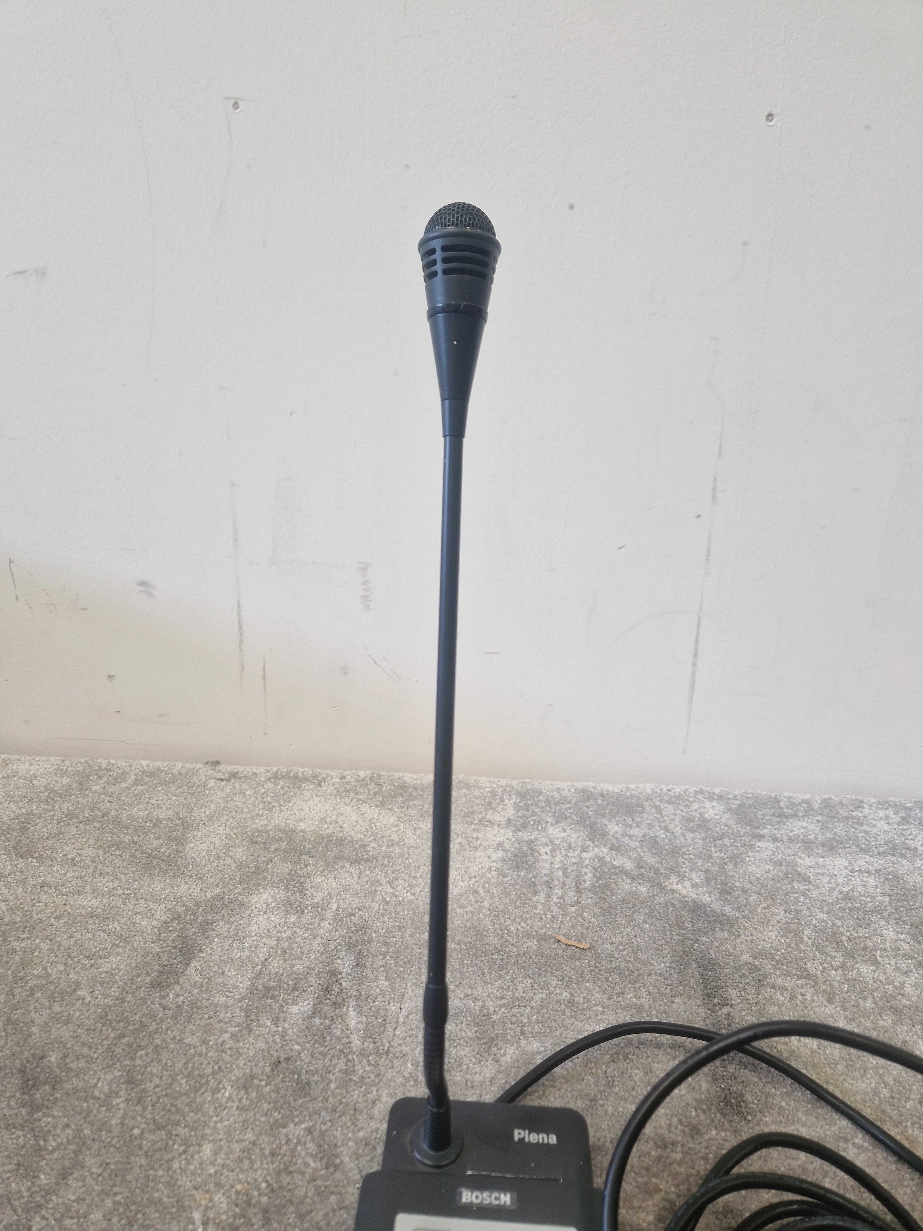 Bosch Plena LBB1946/00 Call Station – 6-Zone Paging Microphone, Metal Base – Very Good - Image 7