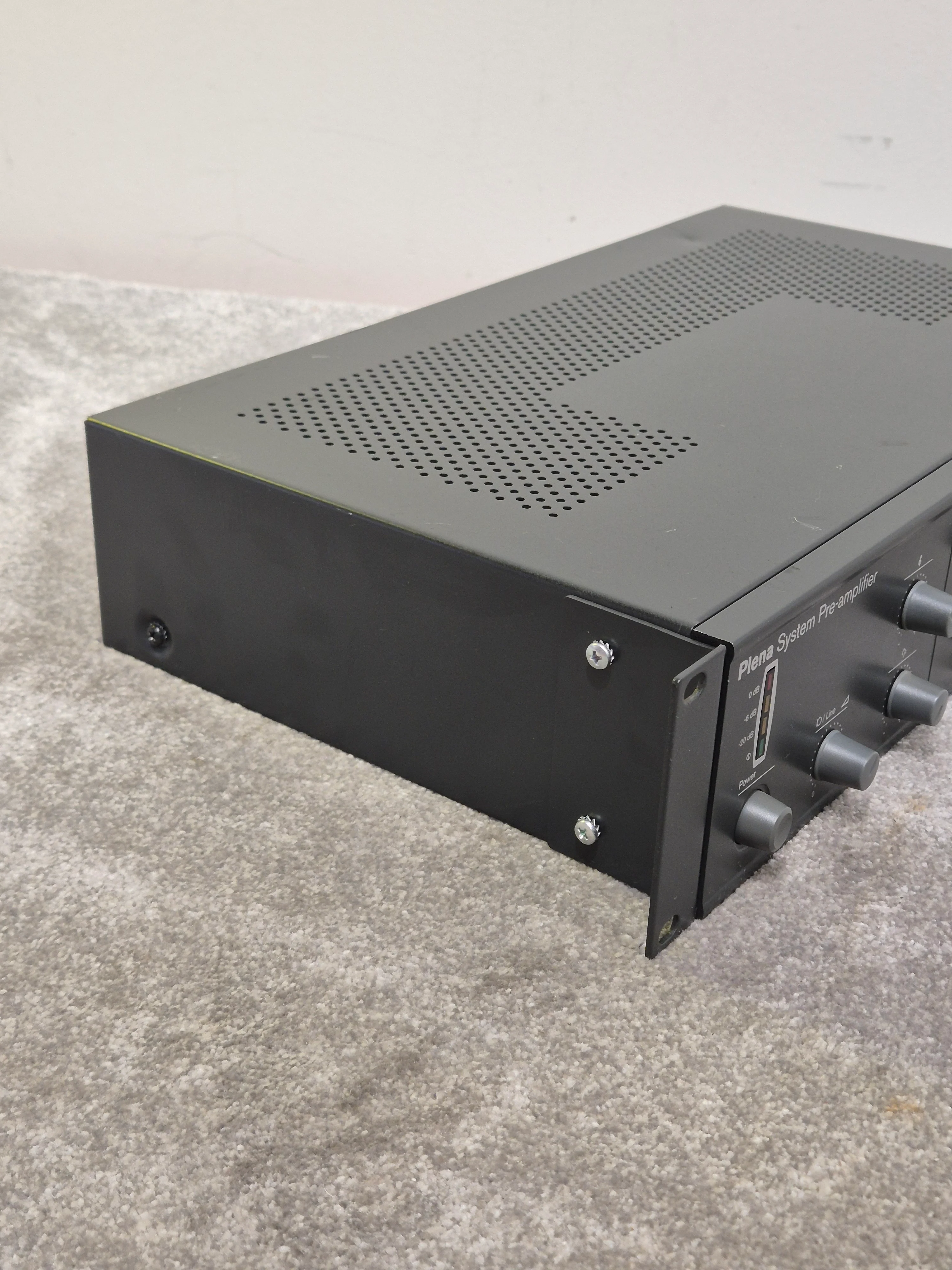 Bosch Plena System Pre-Amplifier - Professional Audio Control, Versatile Inputs - Very Good - Image 6