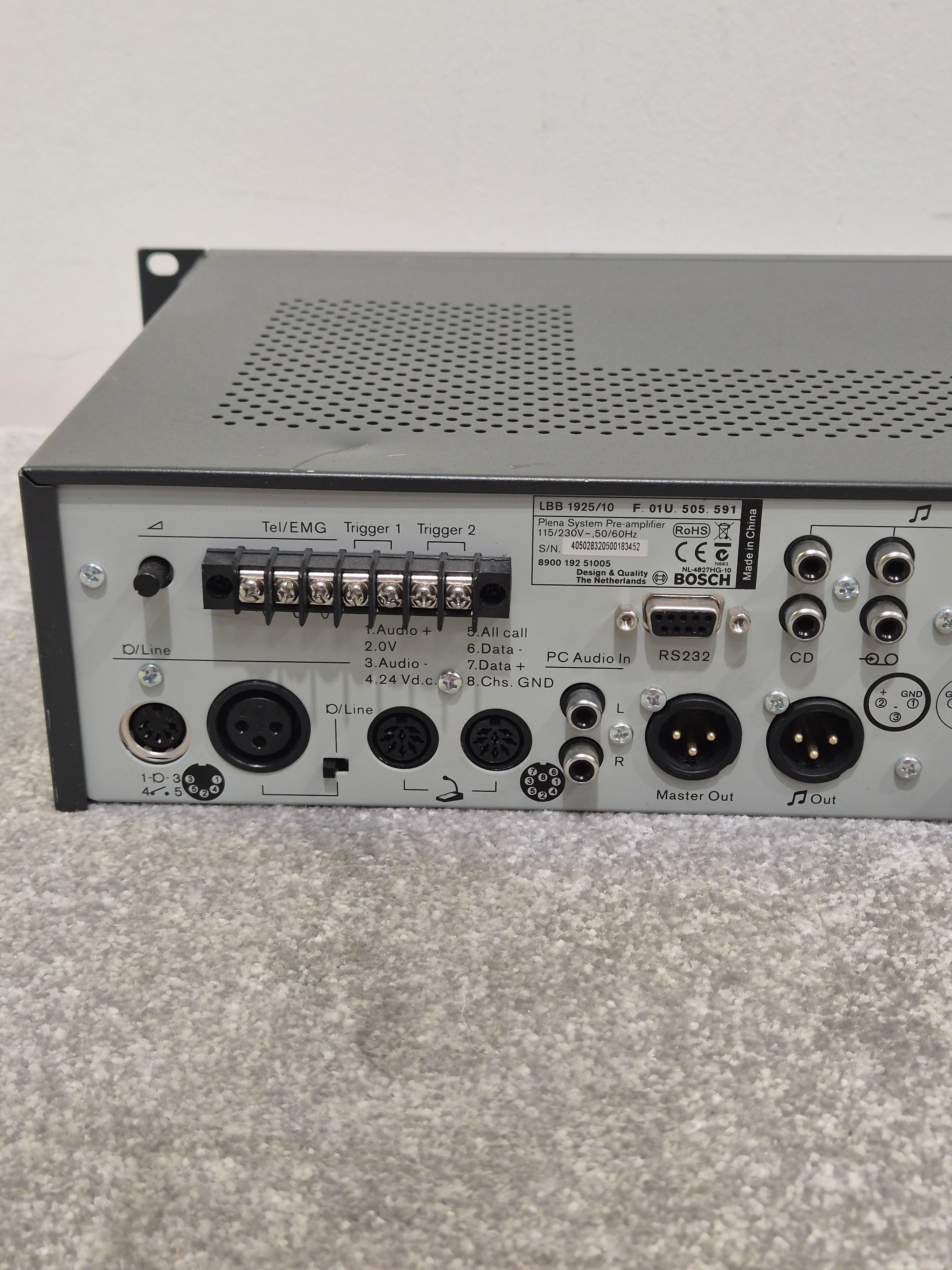 Bosch Plena System Pre-Amplifier - Professional Audio Control, Versatile Inputs - Very Good - Image 9