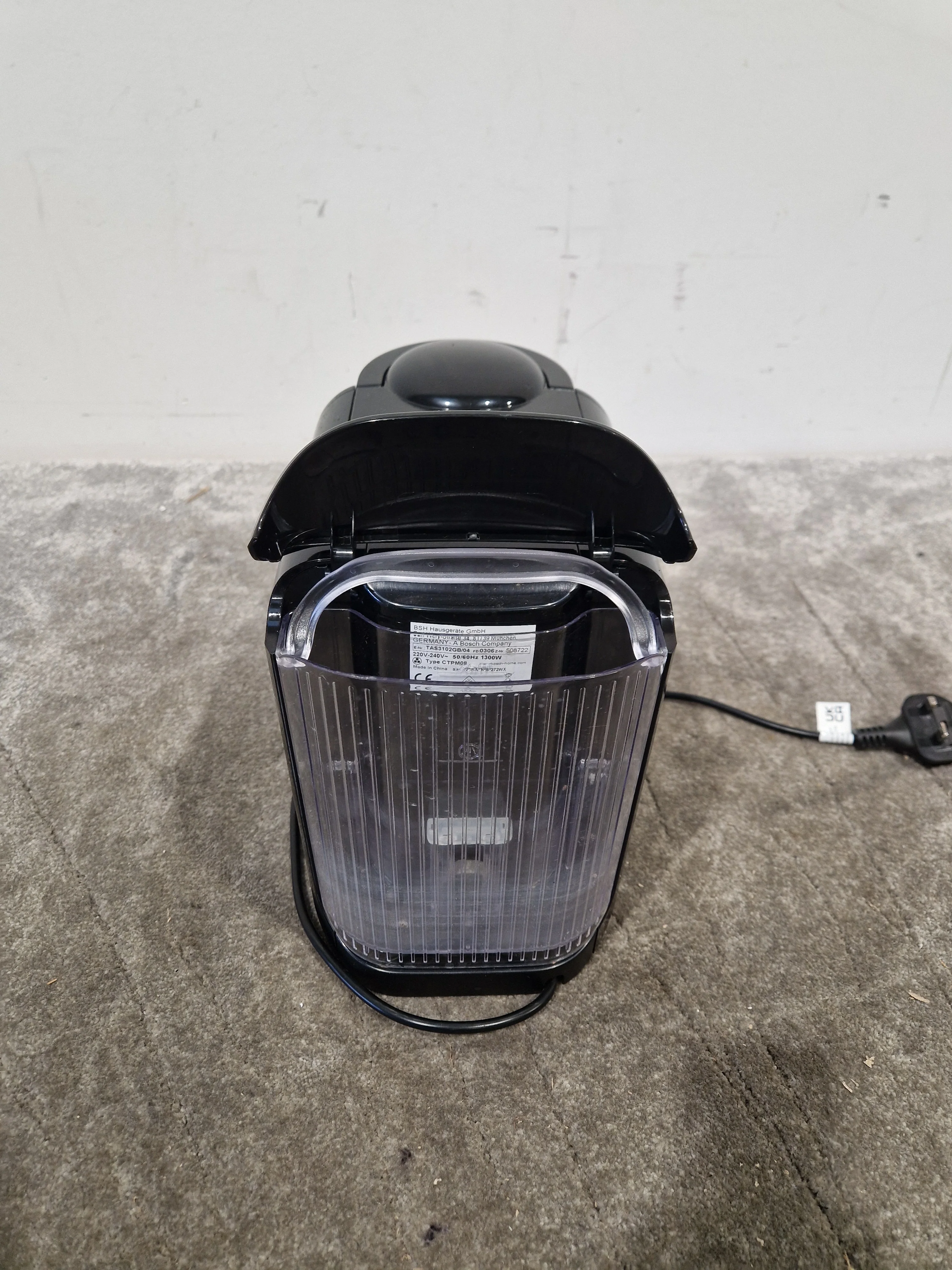 Bosch Tassimo Coffee Machine - Advanced Brewing Technology - Excellent w/ Power Cable - Image 11