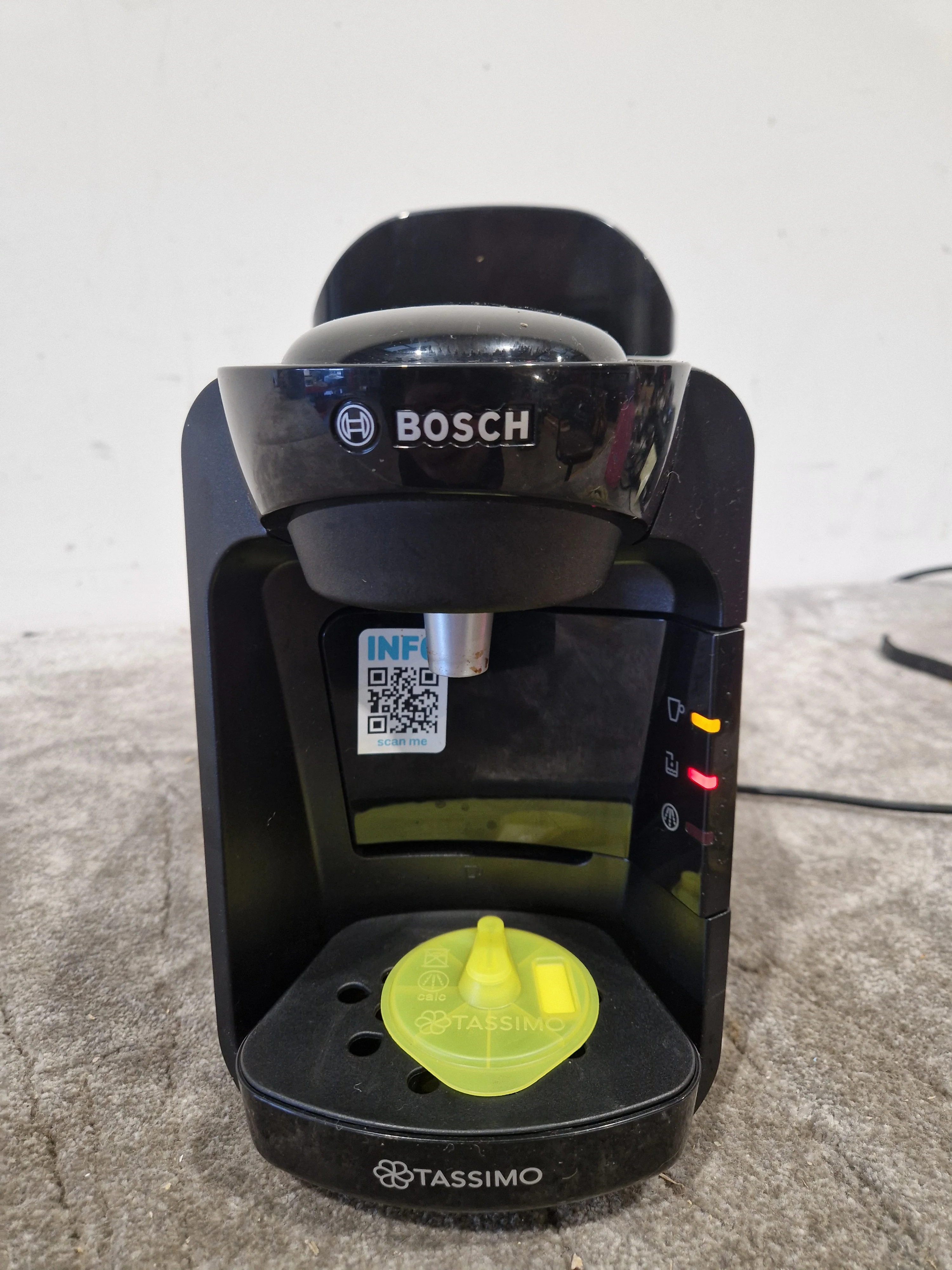 Bosch Tassimo Coffee Machine - Advanced Brewing Technology - Excellent w/ Power Cable - Image 12