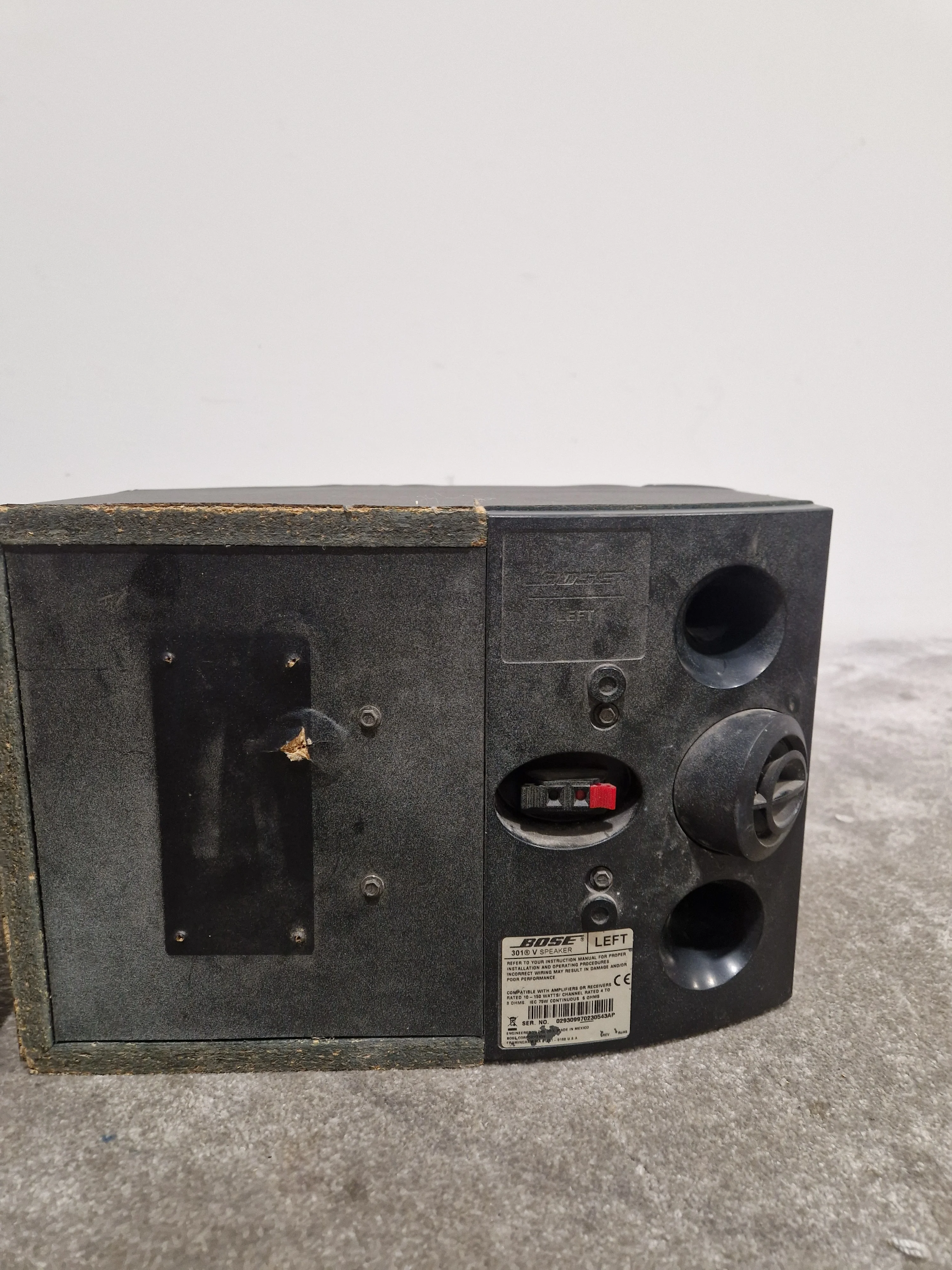 Bose 301 Series V - Speakers - Pair - Black - Fair - Image 13
