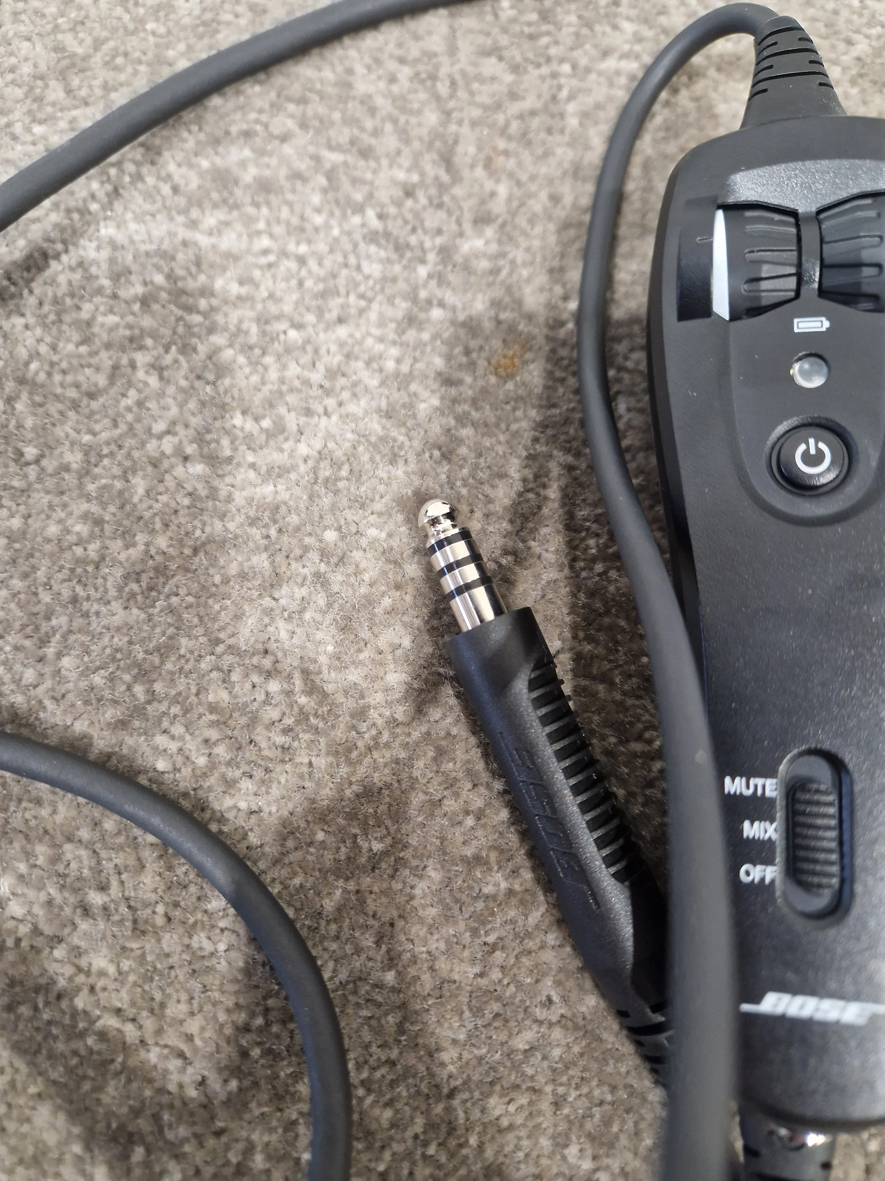 Bose A20 - Active Noise Cancelling Headset LEMO plug - Mint w/ Original Box & Soft Case - Image 12