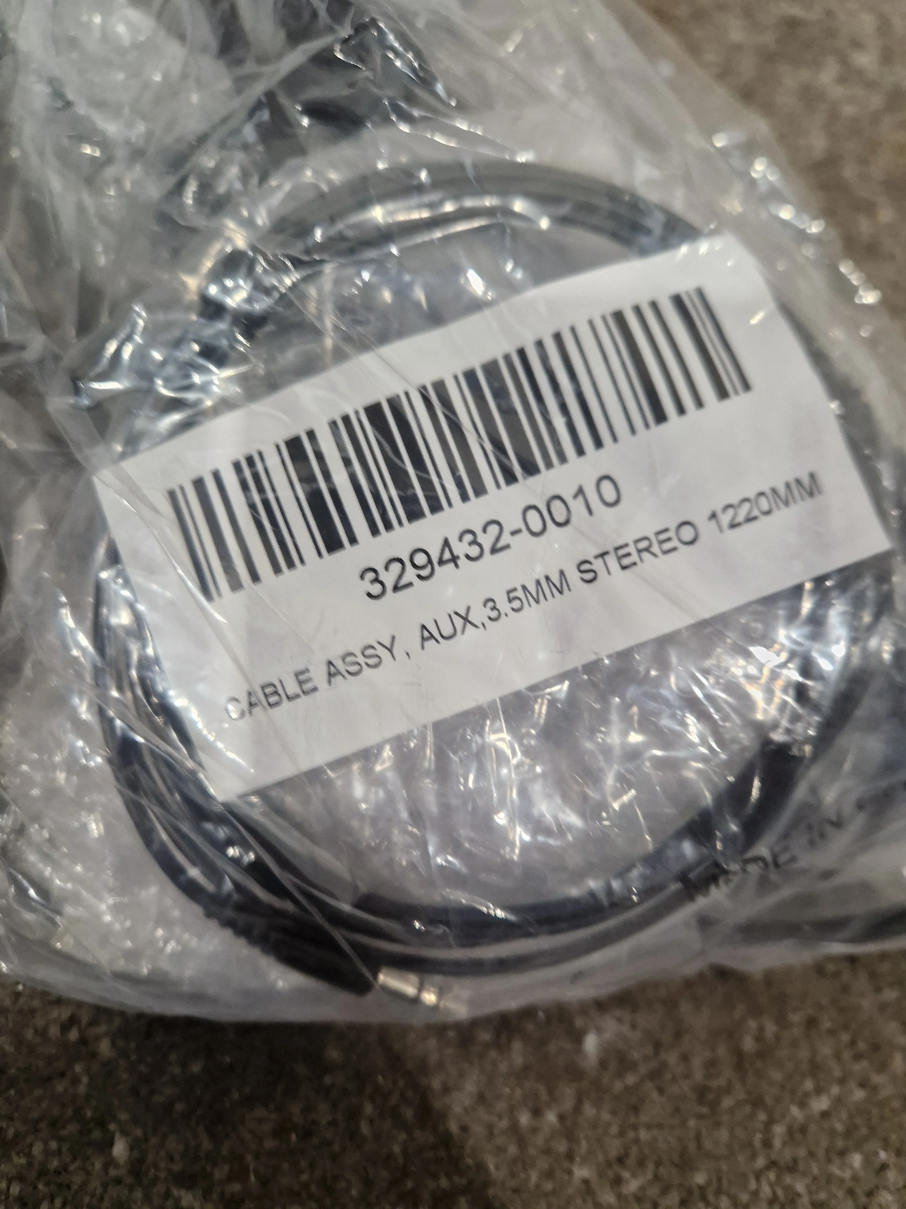 Bose A20 U-174 Non-Bluetooth Version Black Headset - Superior Noise Reduction - Like New w/ Original Box - Image 19