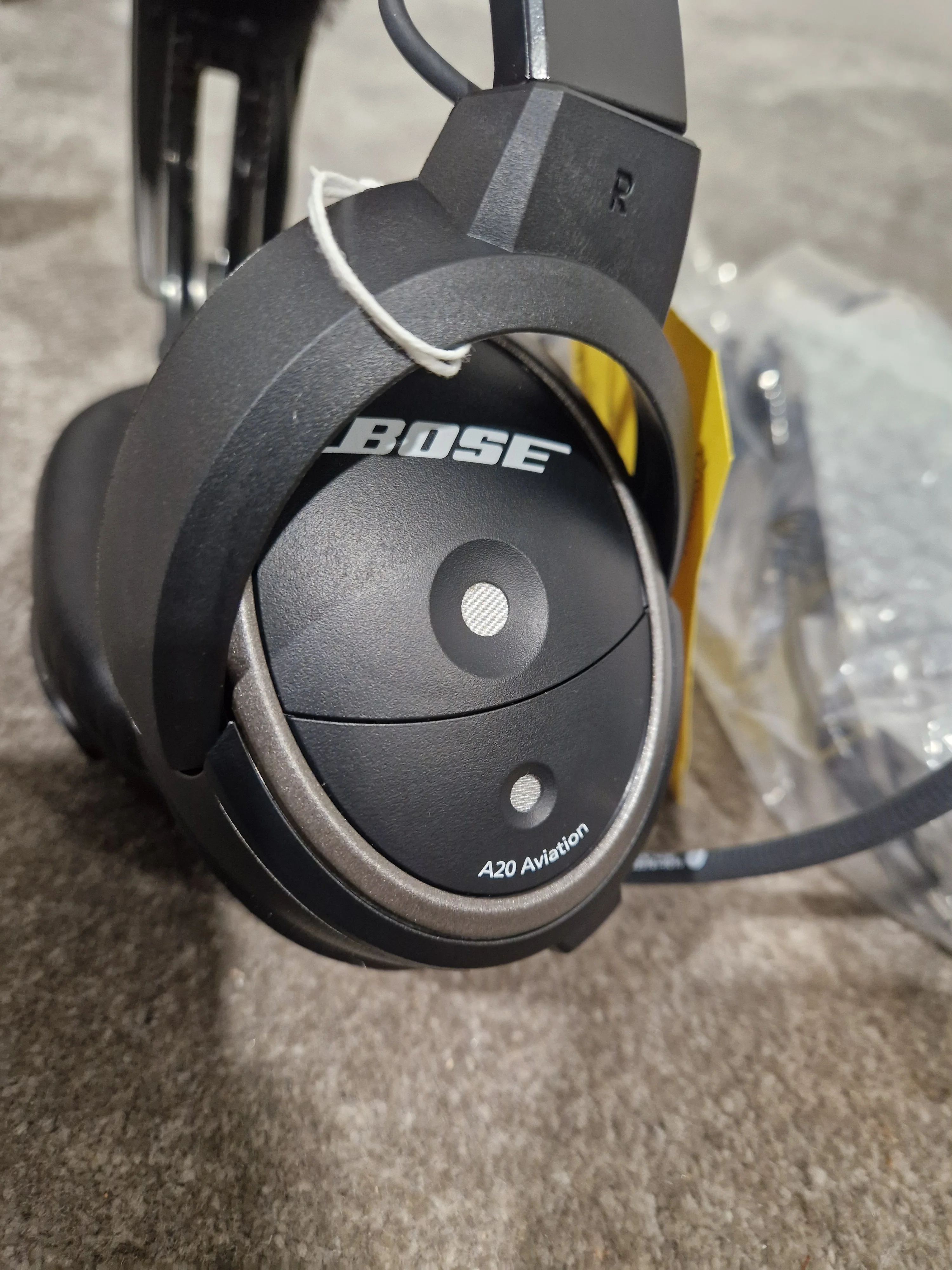 Bose A20 U-174 Non-Bluetooth Version Black Headset - Superior Noise Reduction - Like New w/ Original Box - Image 22