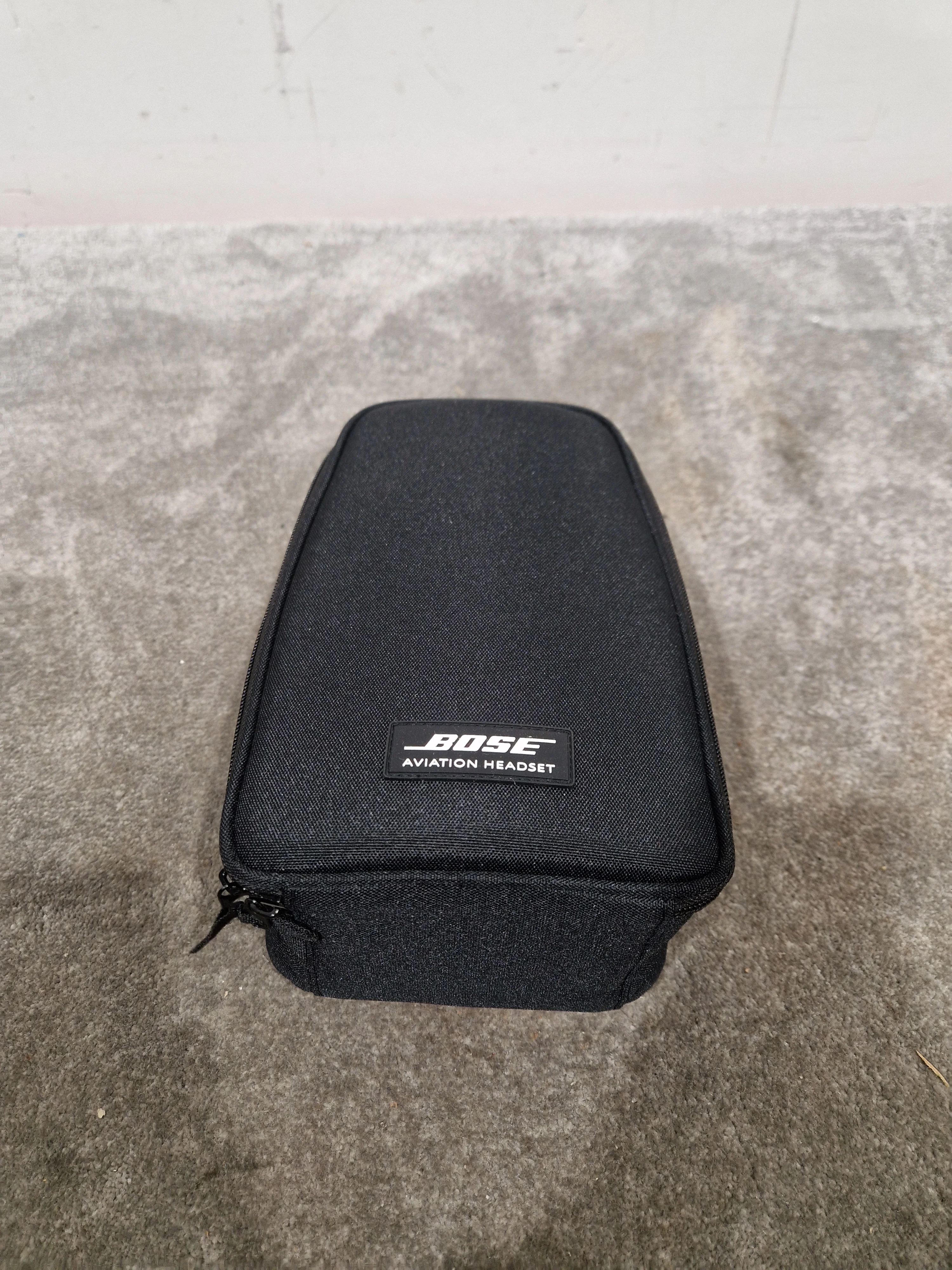 Bose A20 U-174 Non-Bluetooth Version Black Headset - Superior Noise Reduction - Like New w/ Original Box - Image 26