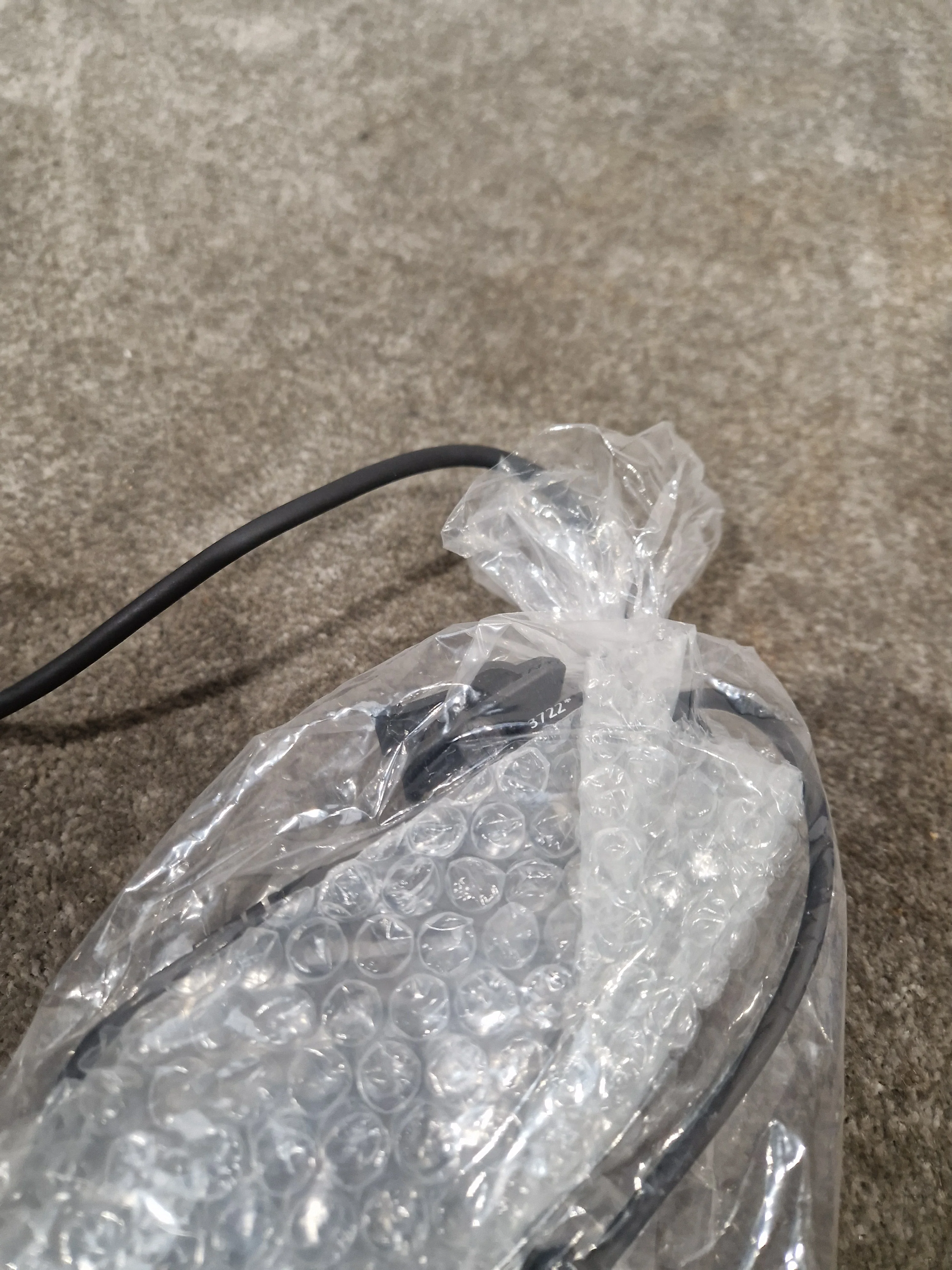 Bose A20 U-174 Non-Bluetooth Version Black Headset - Superior Noise Reduction - Like New w/ Original Box - Image 7
