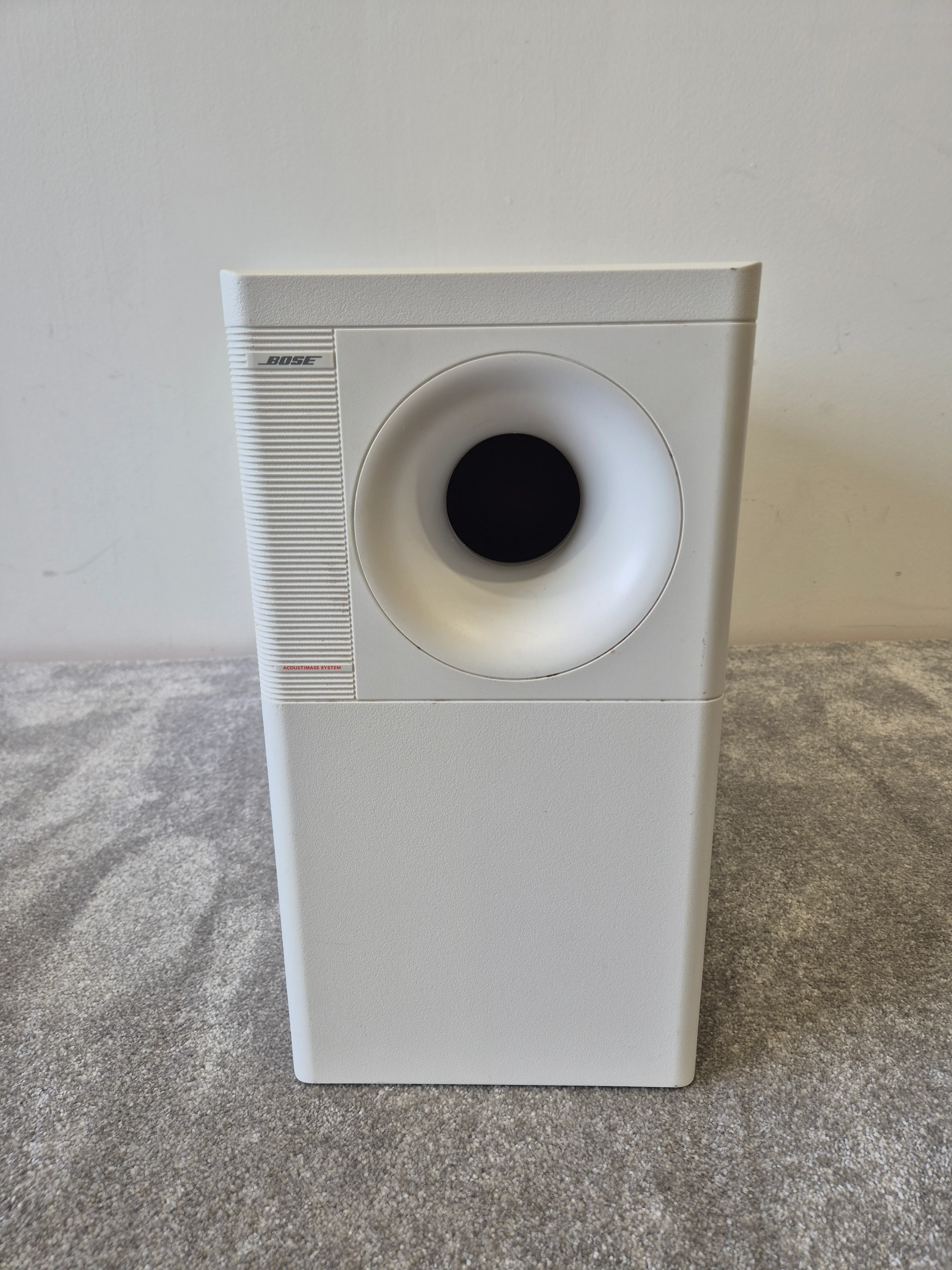 Bose Acoustimass 15 - 5.1 Channel Home Cinema - Woofer plus 5 Double Cube Speakers - Image 14