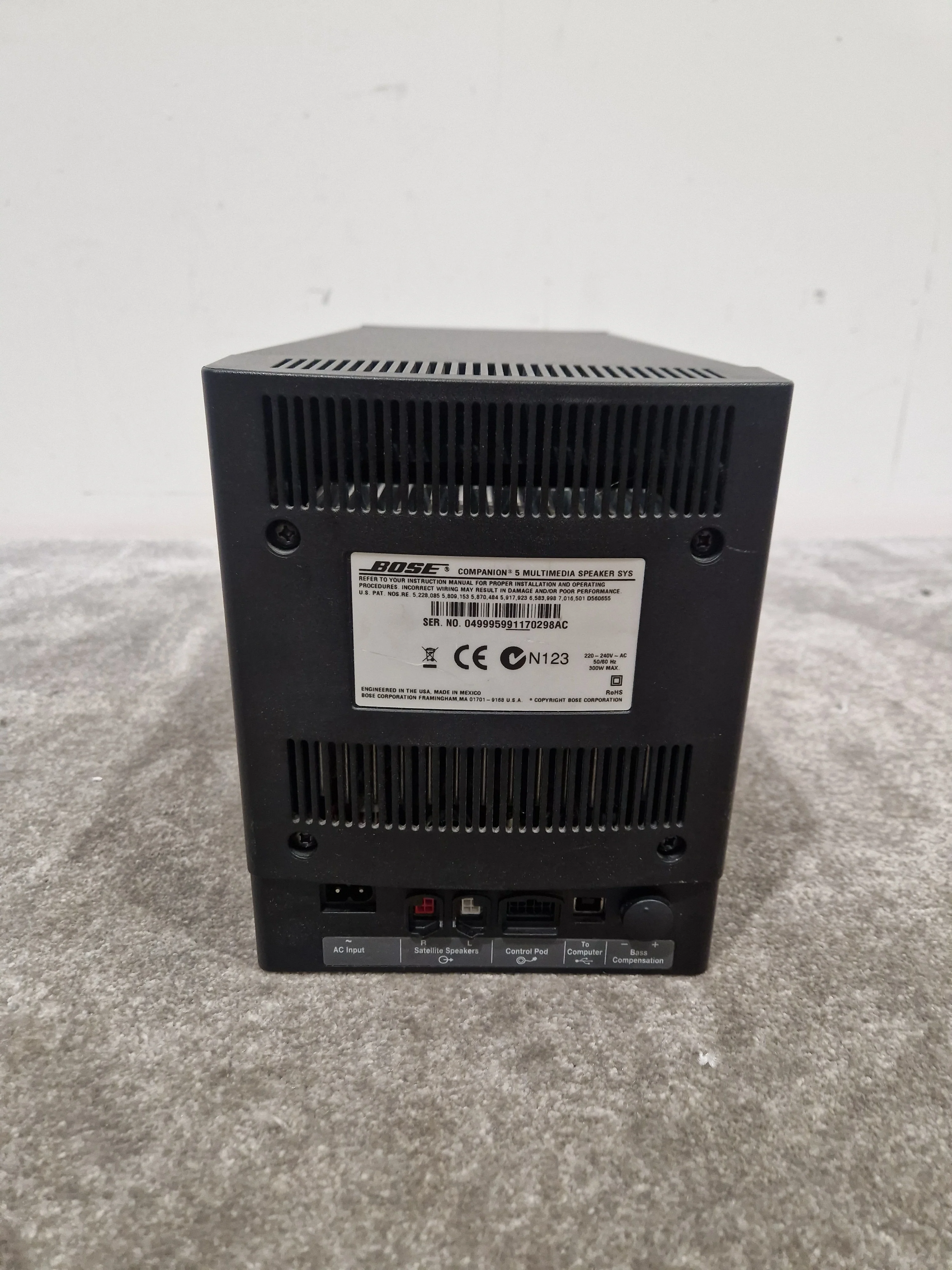 Bose Companion 5 Multimedia Speaker System - Premium 2.1 Audio - Excellent w/ Power Supply - Image 5