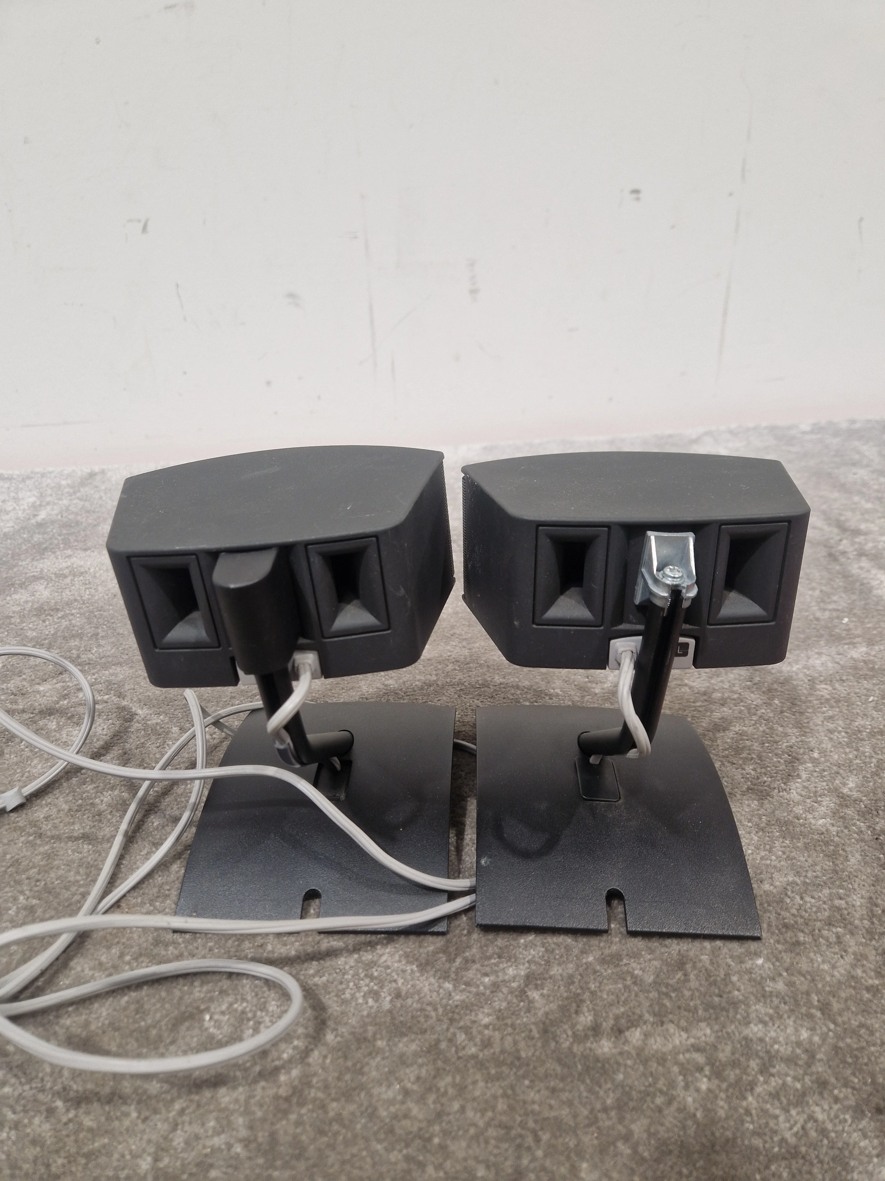 Bose Gem Speakers Pair - Compact Design, High-Quality Sound - Very Good w/ Stands - Image 3