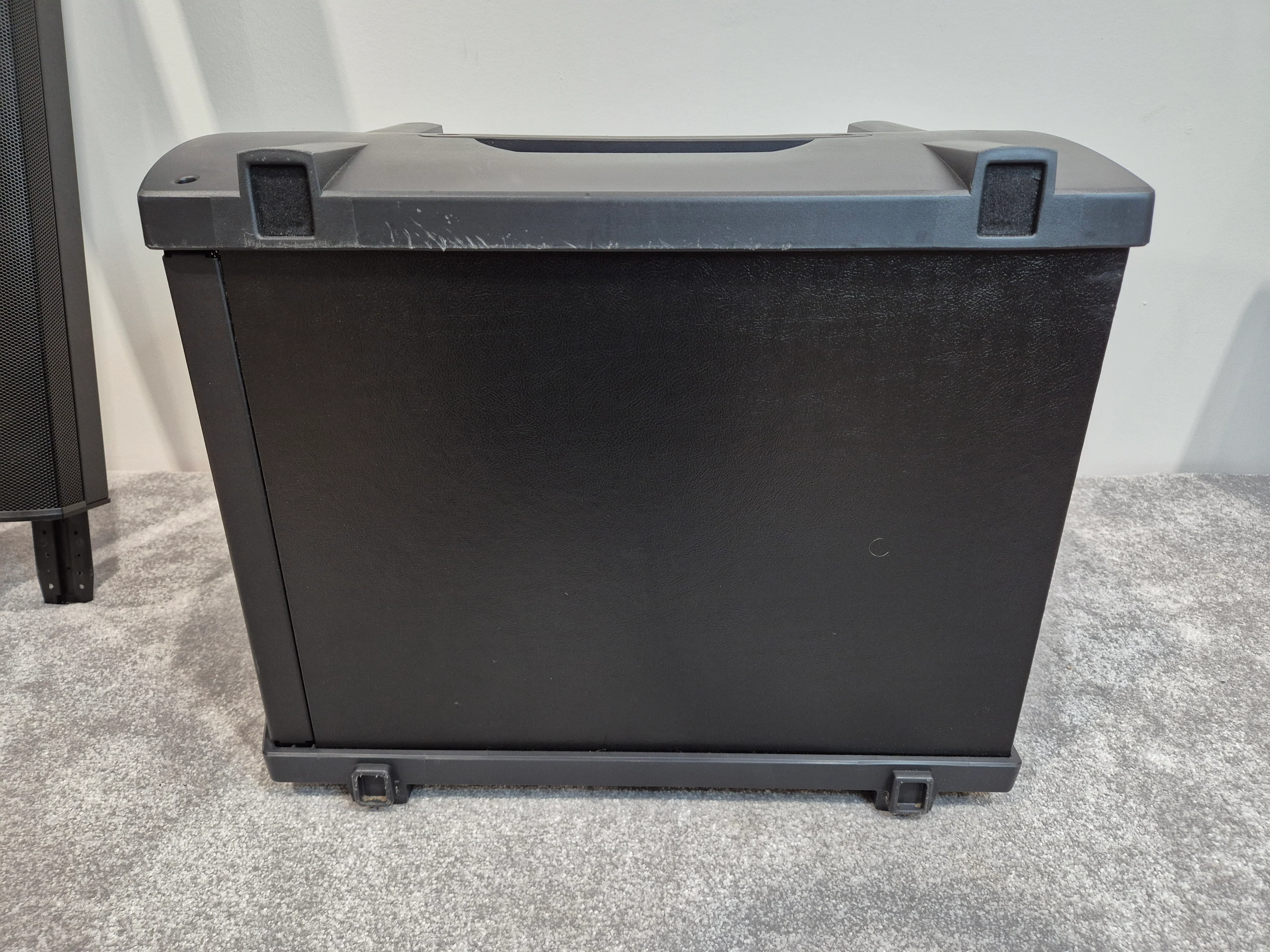 Bose L1 Model II with 2x B1 Bass Modules and T1 ToneMatch Engine - Advanced Portable PA System - Image 16