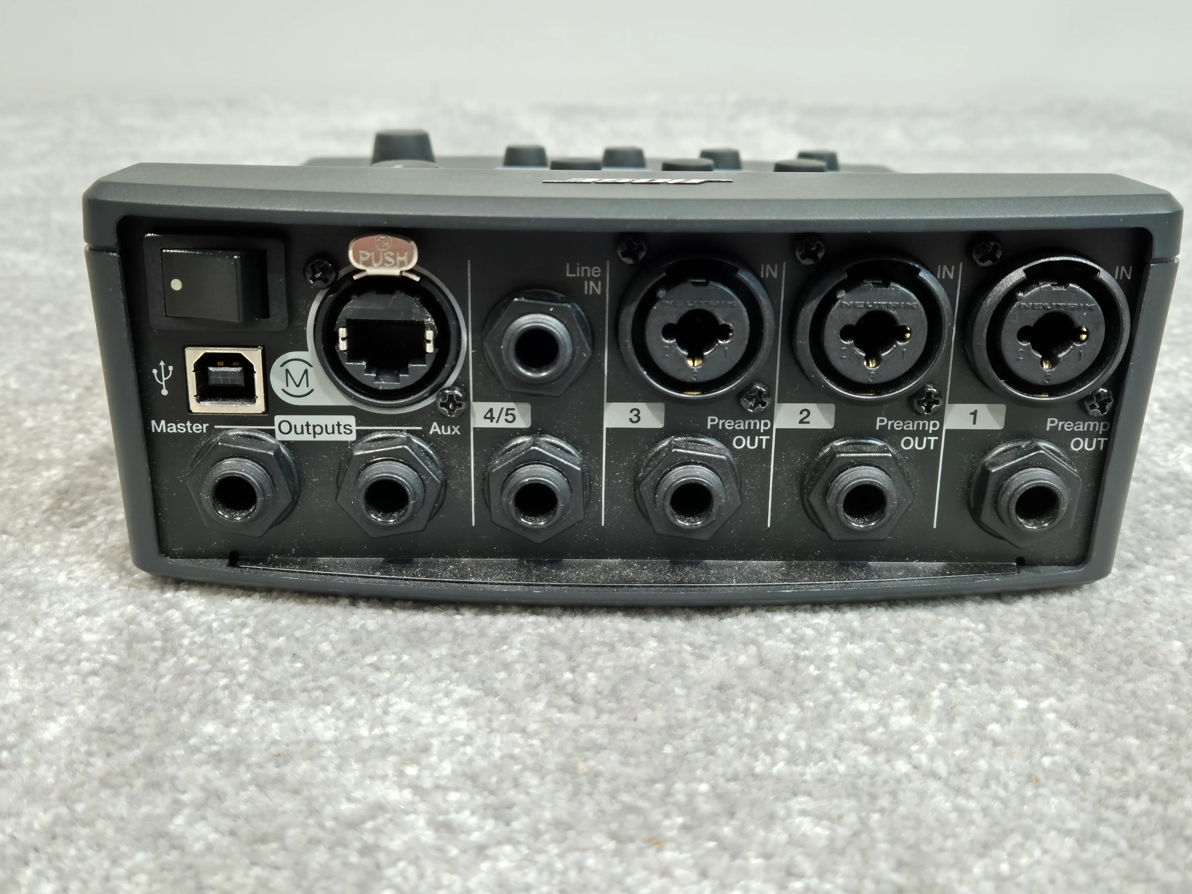 Bose L1 Model II with 2x B1 Bass Modules and T1 ToneMatch Engine - Advanced Portable PA System - Image 6