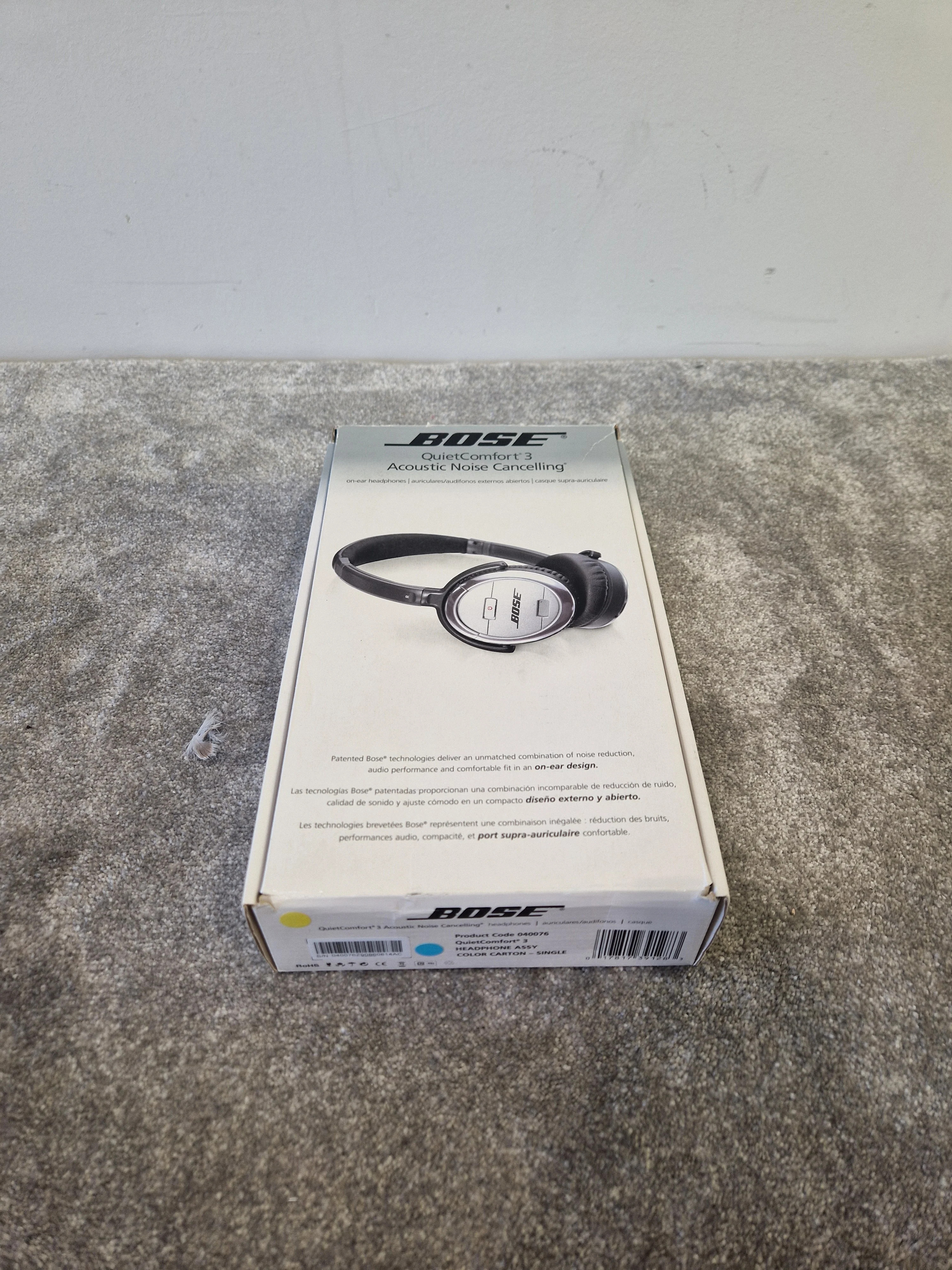 Bose QuietComfort 3 On-Ear Noise Cancelling Headphones - Very Good w/ Soft Case and Original Box - Image 5