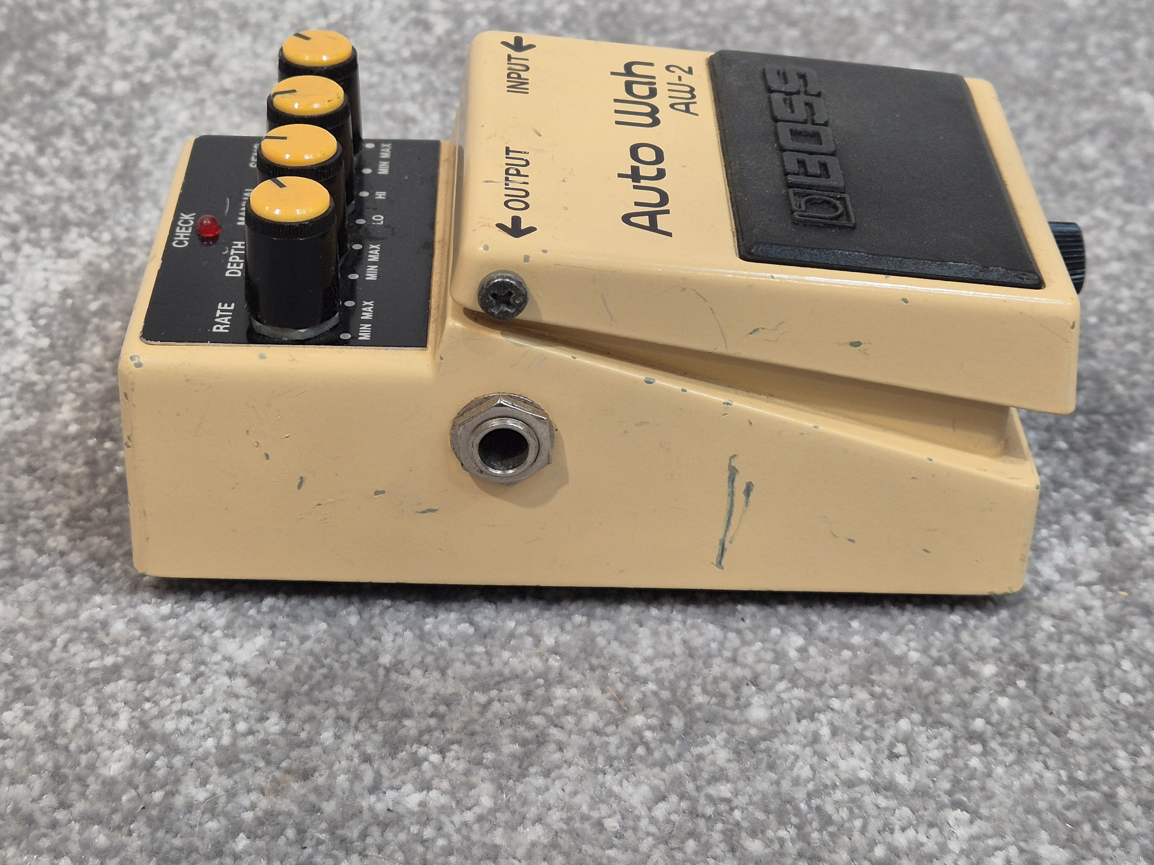 Boss AW-2 Auto Wah - Guitar Effects Pedal - Image 4