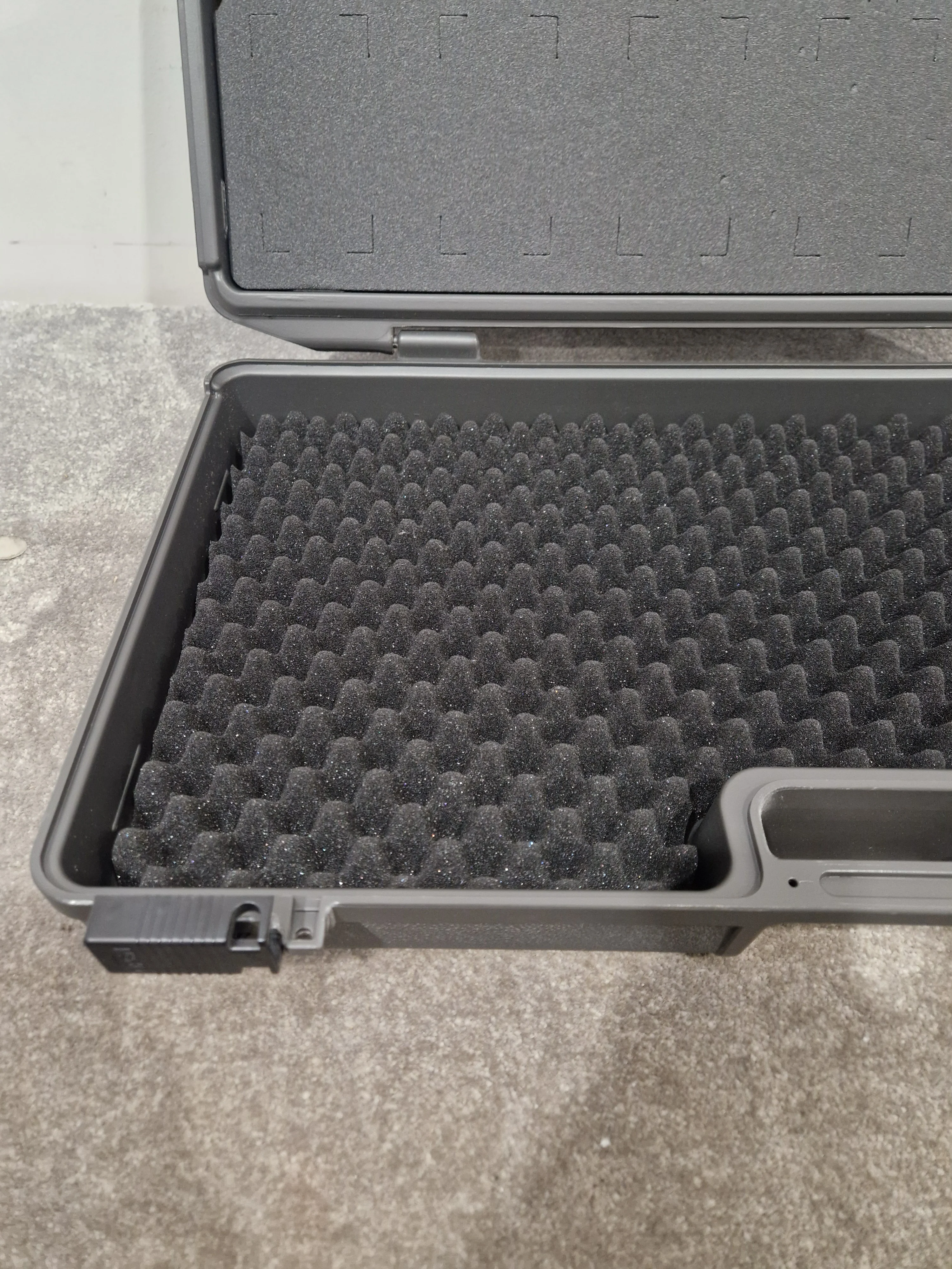 Boss BCB-90X Deluxe Pedalboard - Versatile Effects Management - Excellent w/ Power Supply - Image 12