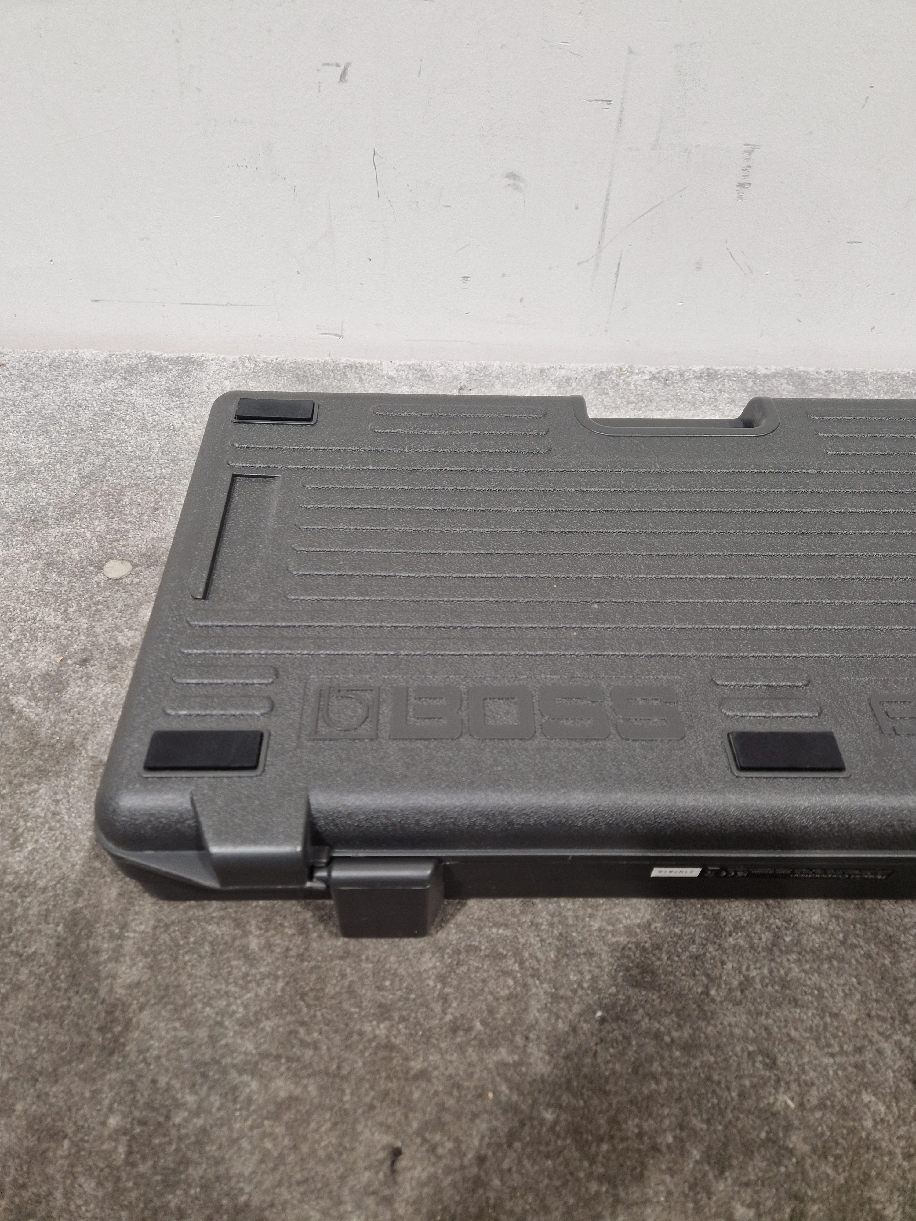 Boss BCB-90X Deluxe Pedalboard - Versatile Effects Management - Excellent w/ Power Supply - Image 4