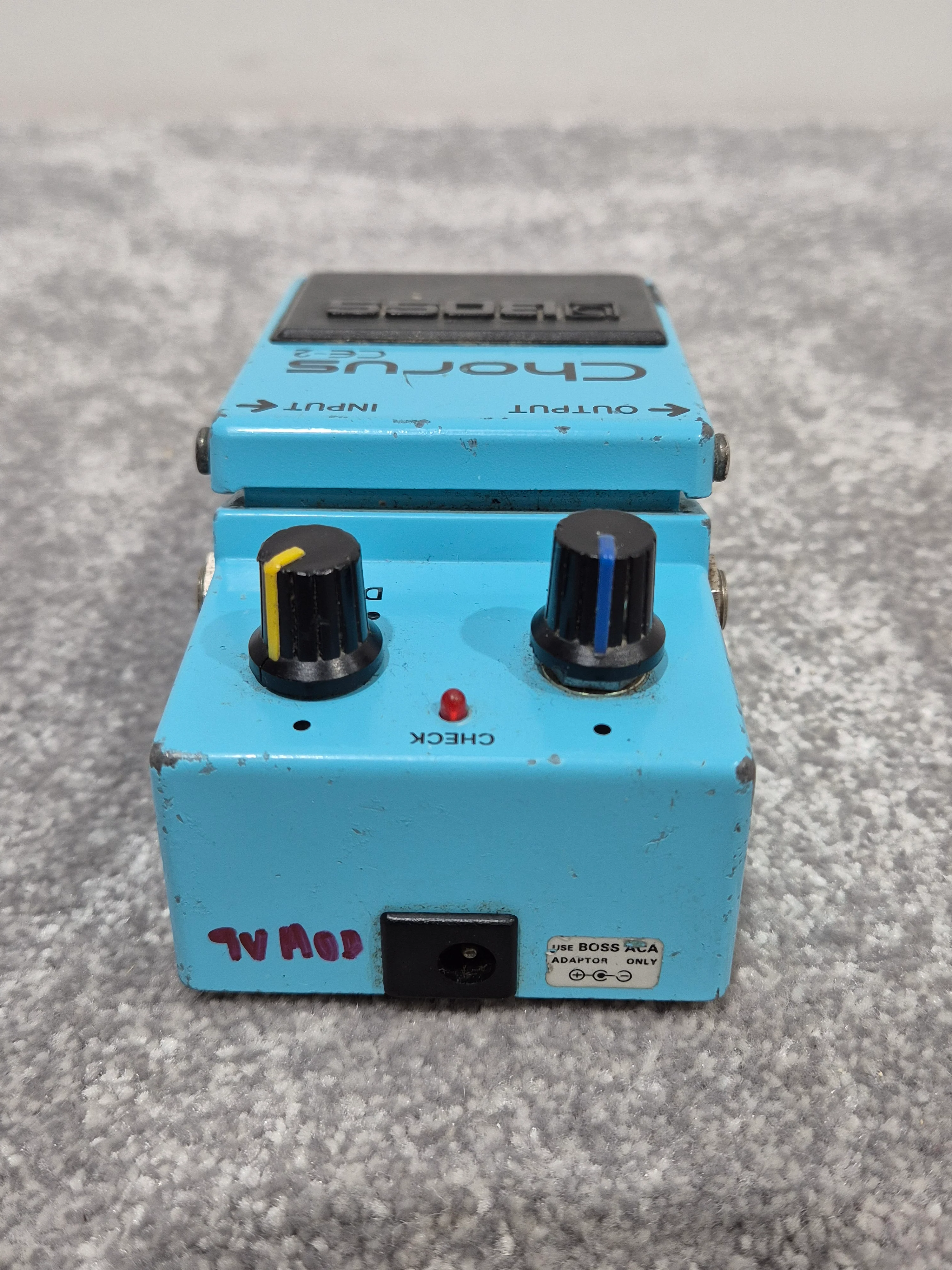Boss CE-2 Chorus - Classic Guitar effects Pedal - Image 3