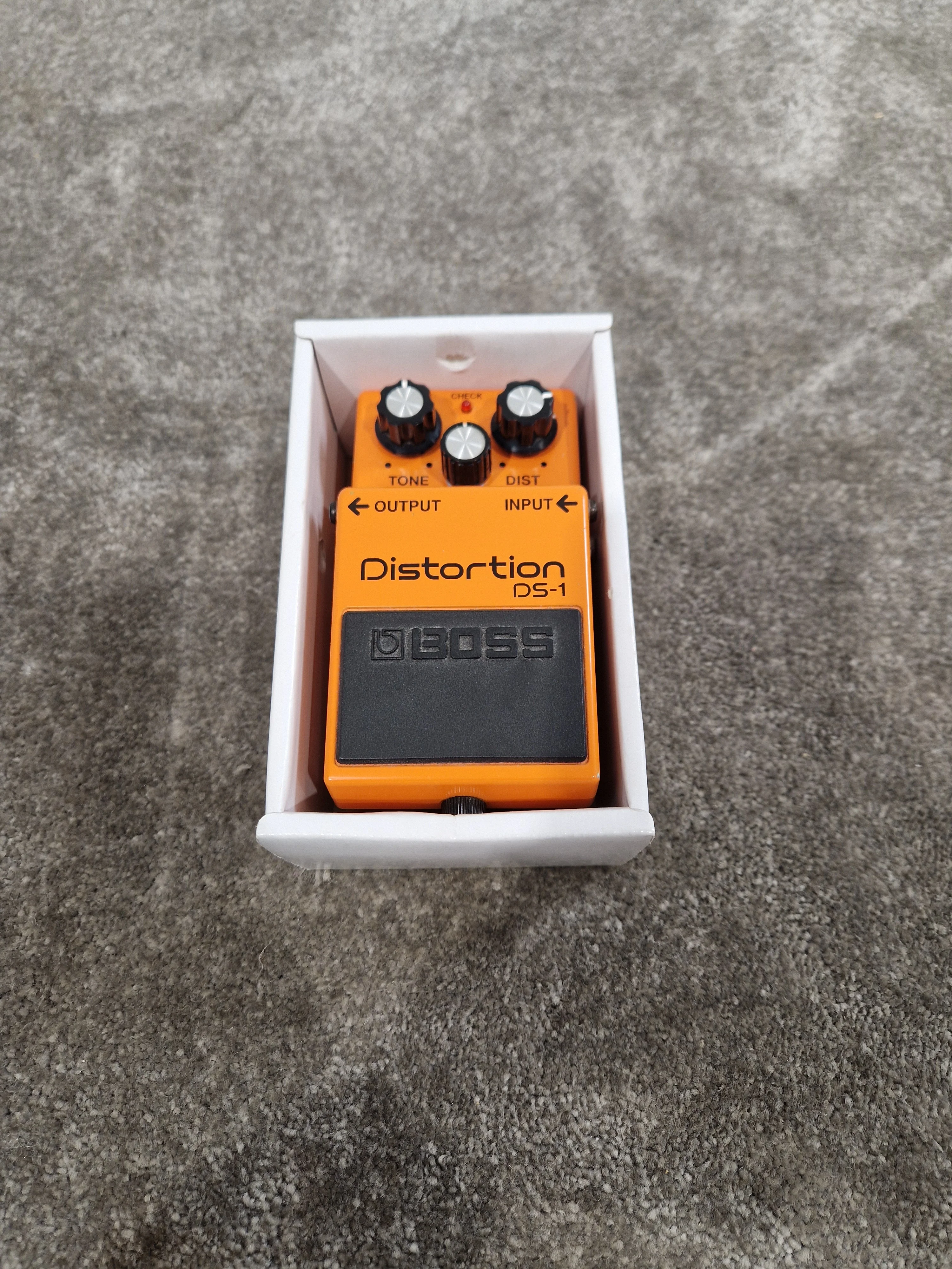 Boss DS-1 - Distortion Effects Pedal - Excellent w/ Original Box - Image 2