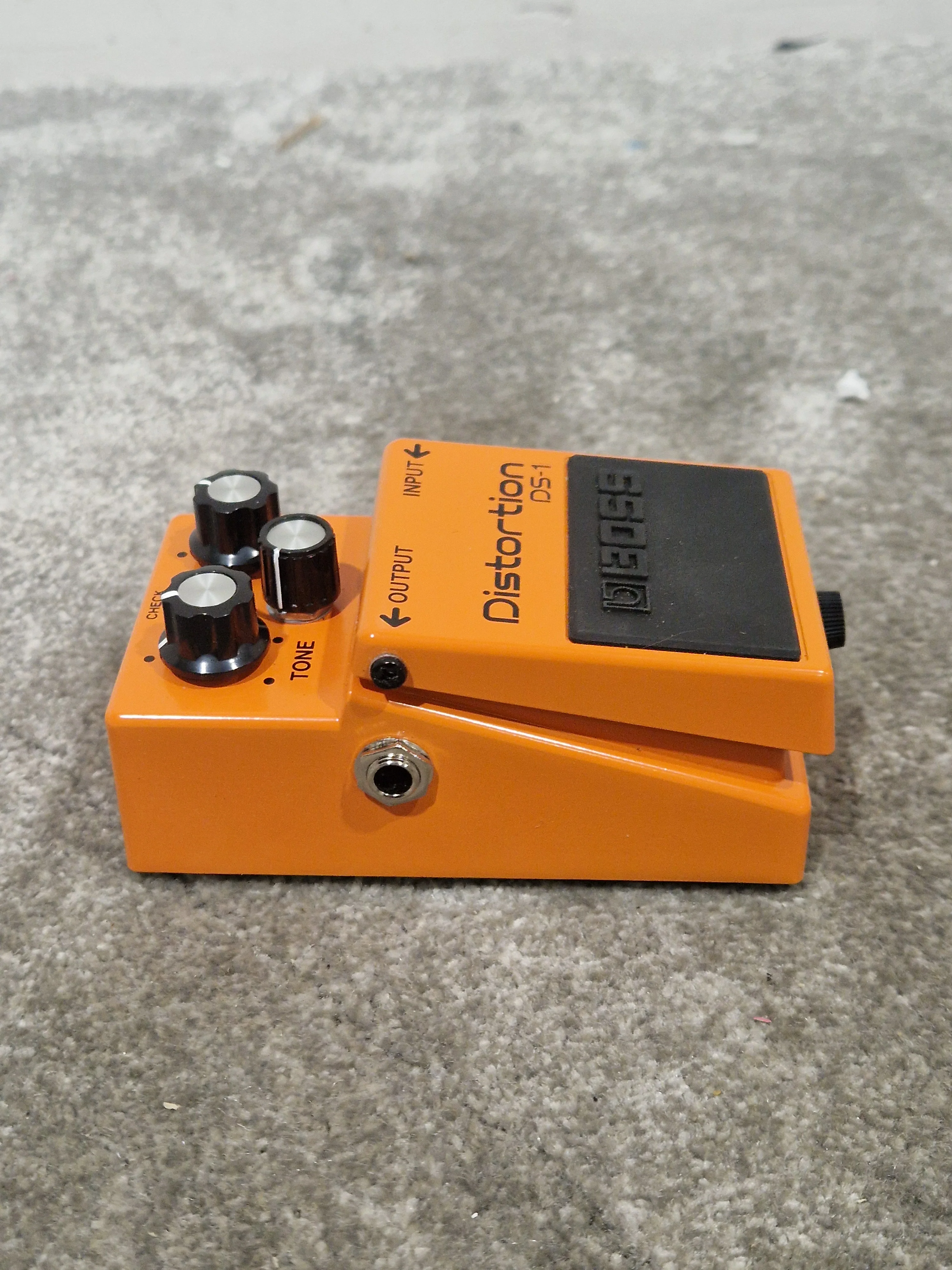 Boss DS-1 - Distortion Pedal - Orange - Effects Pedal - Excellent w/ Original Box - Image 9