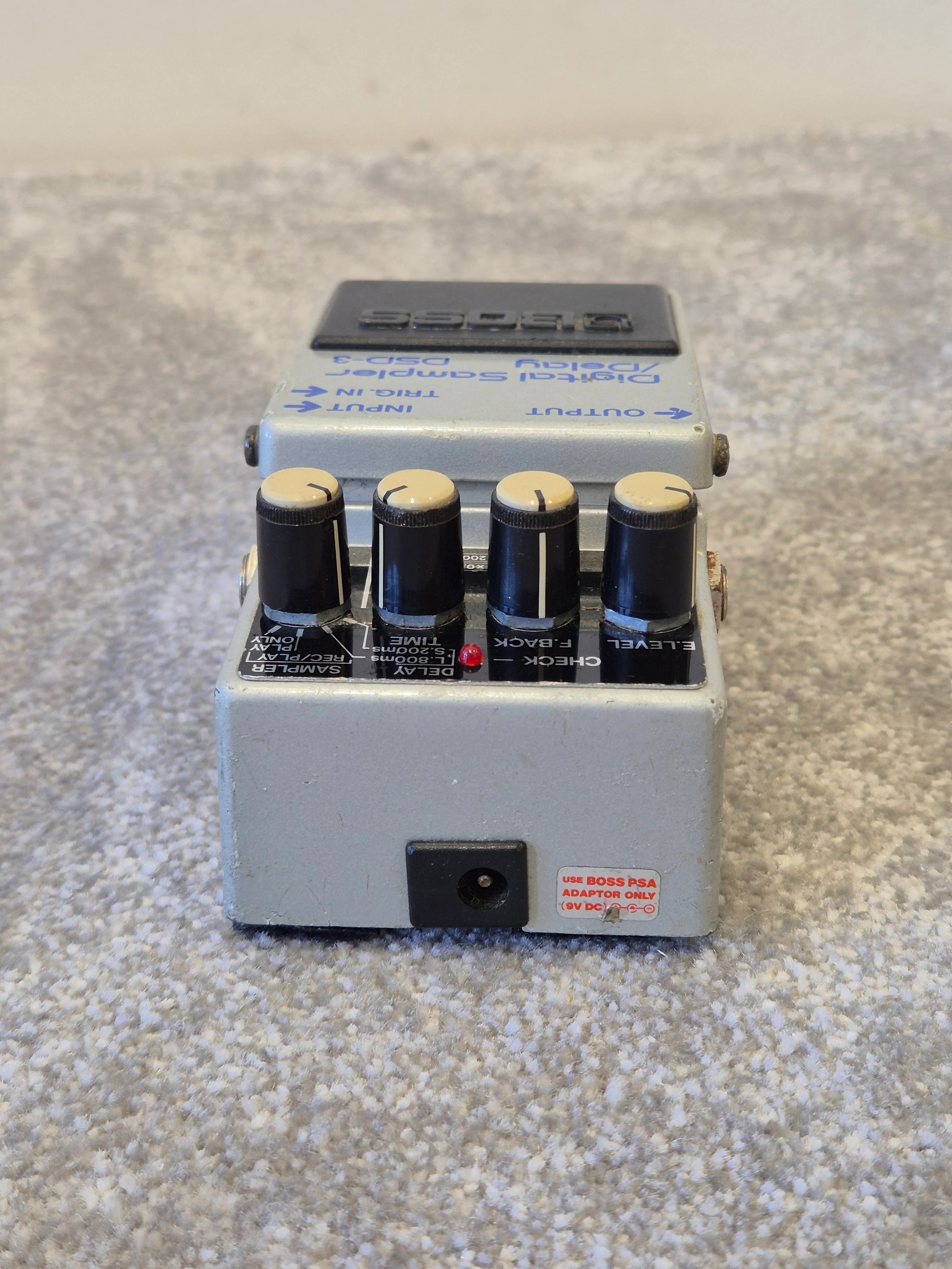 BOSS DSD-3 Digital Sampler/Delay Pedal – Guitar Effects Pedal – Good Condition - Image 3