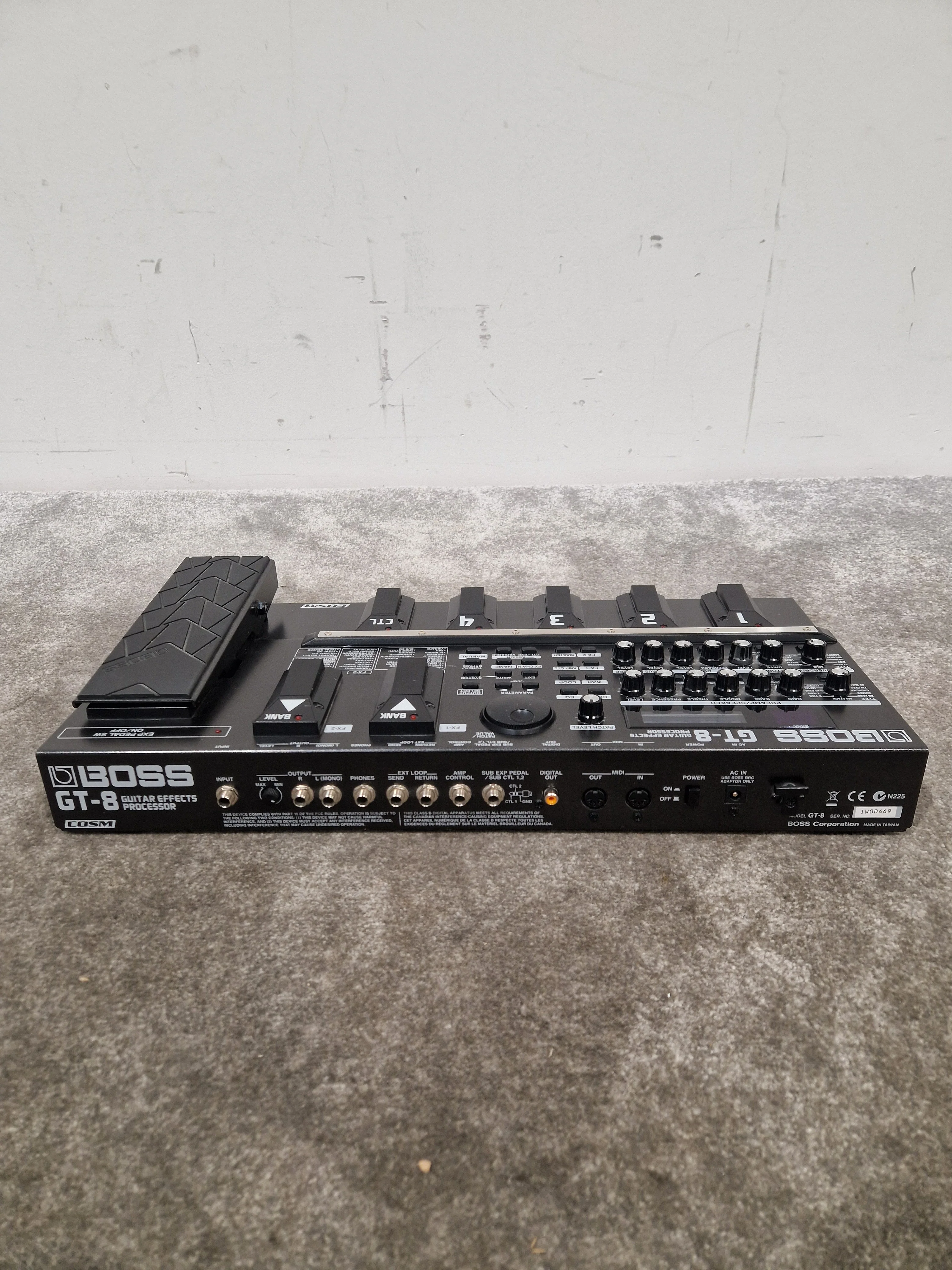 Boss GT-8 - Multi-Effects Processor - Excellent w/ Power Supply - Image 19