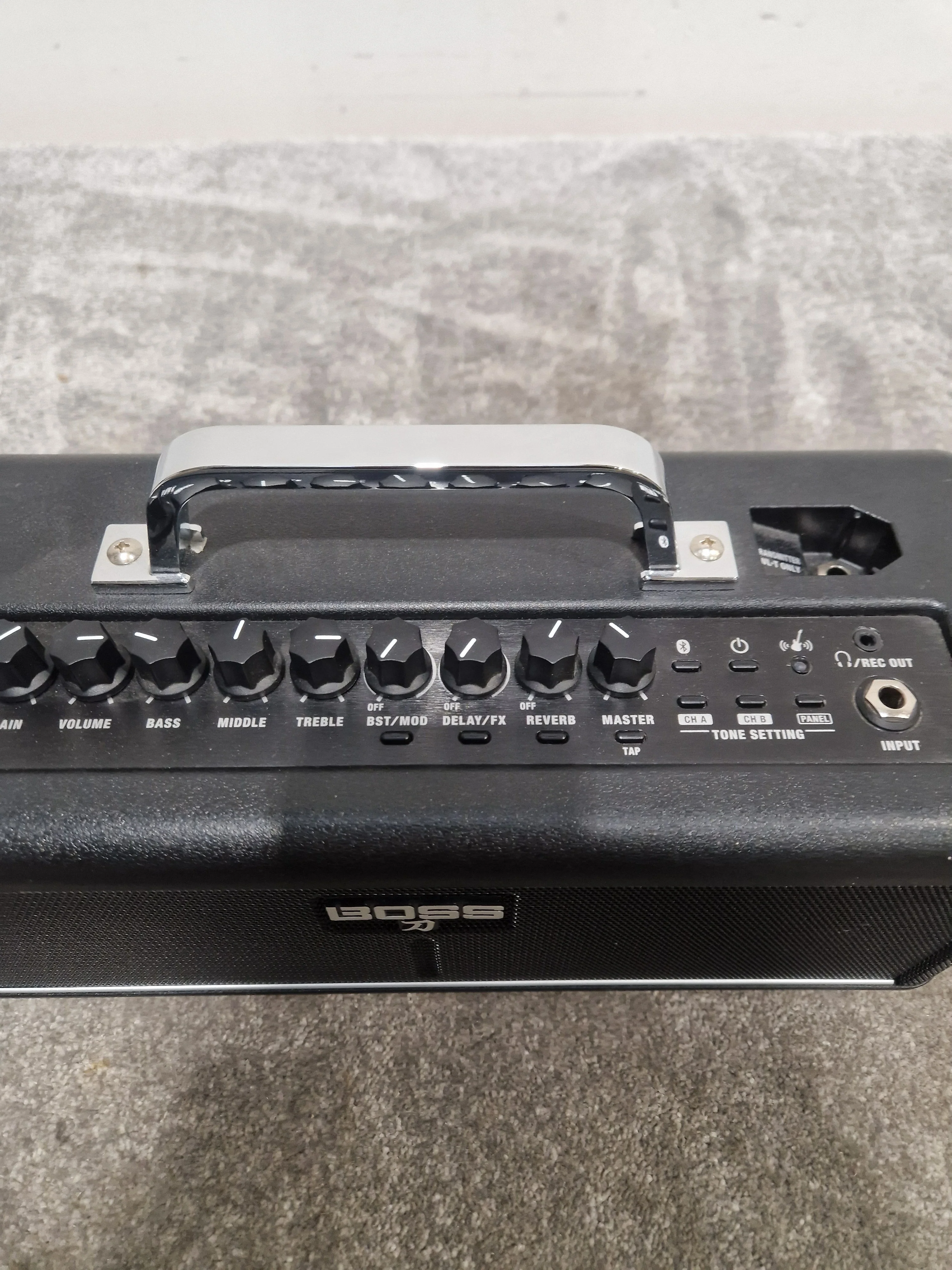 Boss Katana Air - Wireless Guitar Amplifier - Excellent w/ Original Box, Transmitter & Power Supply - Image 14