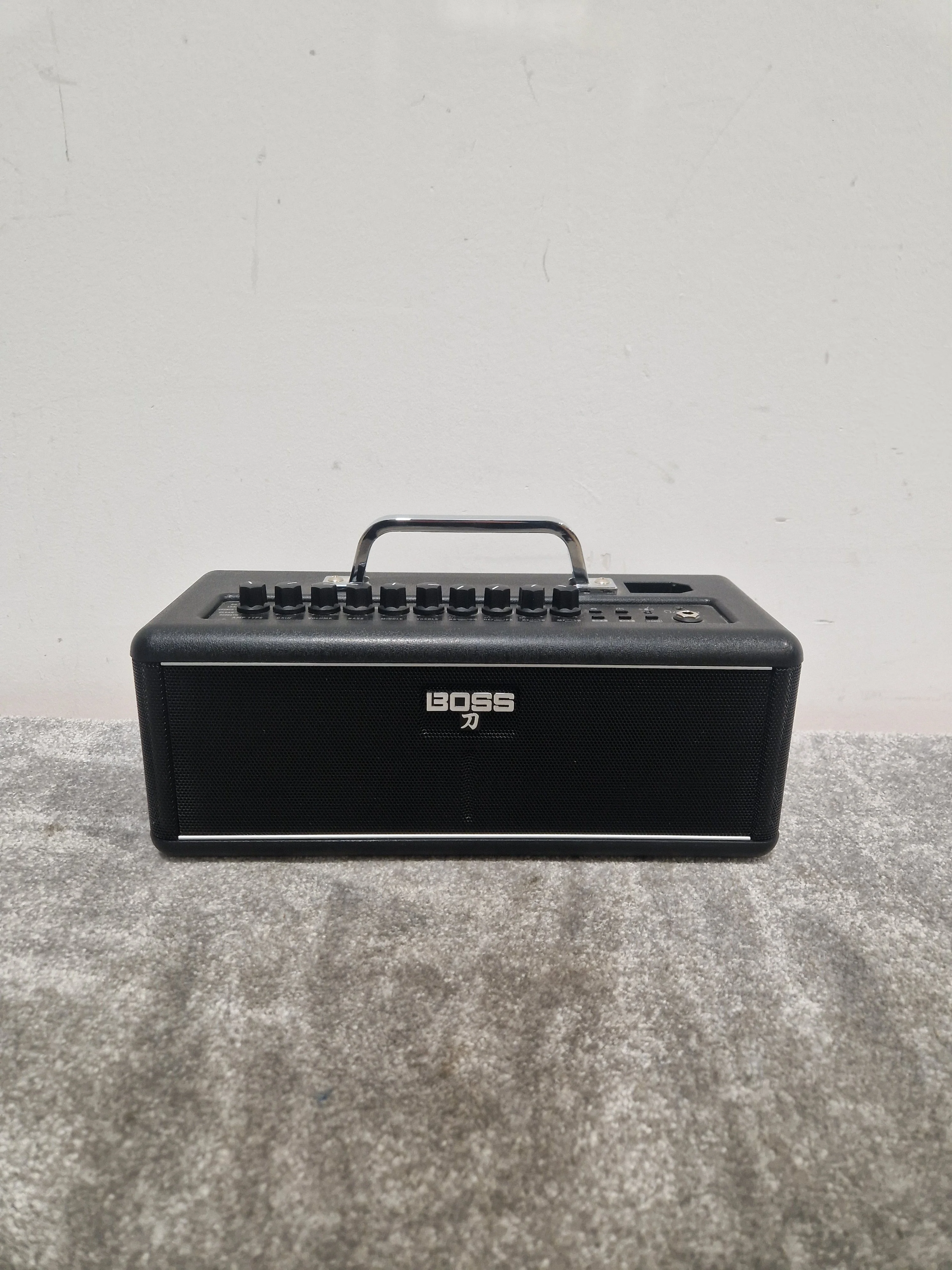 Boss Katana Air - Wireless Guitar Amplifier - Excellent w/ Original Box, Transmitter & Power Supply - Image 5