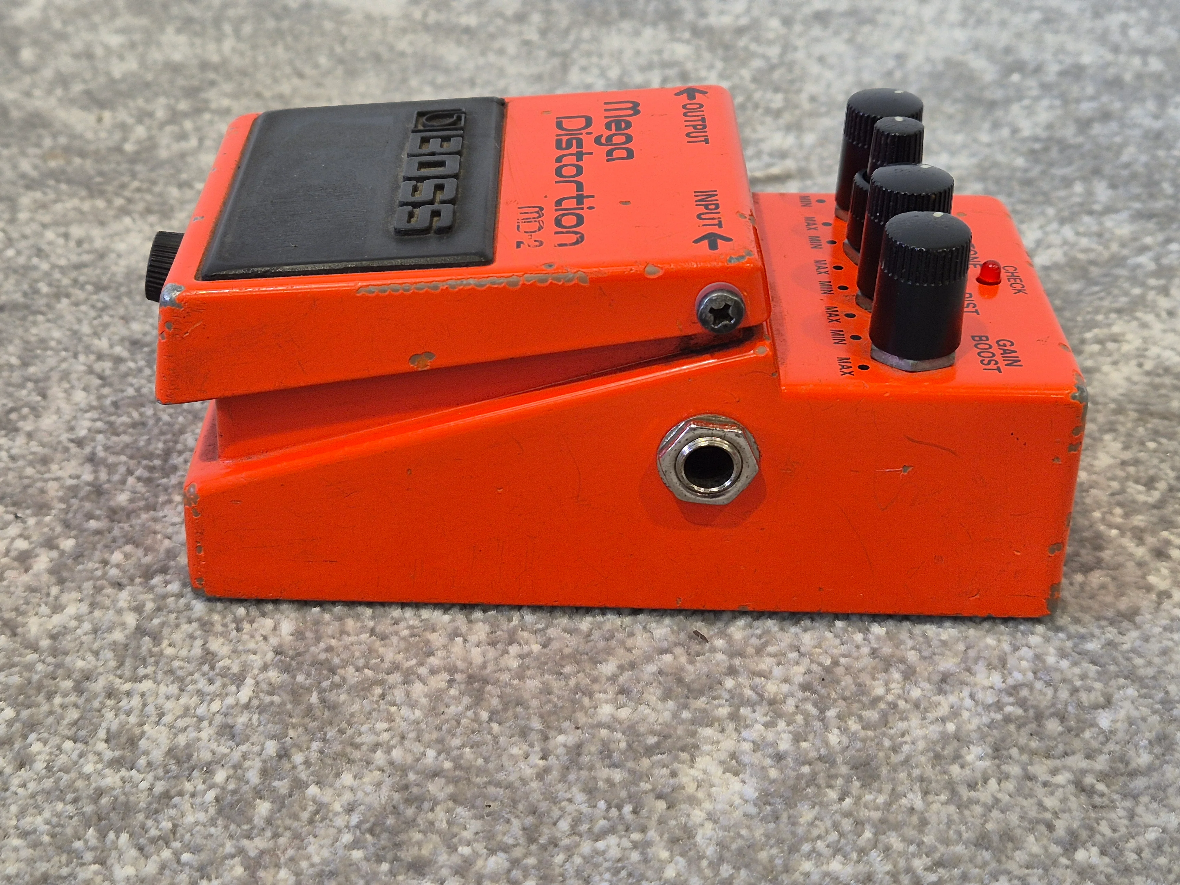 Boss MD-2 - Mega Distortion Guitar Pedal - Image 3