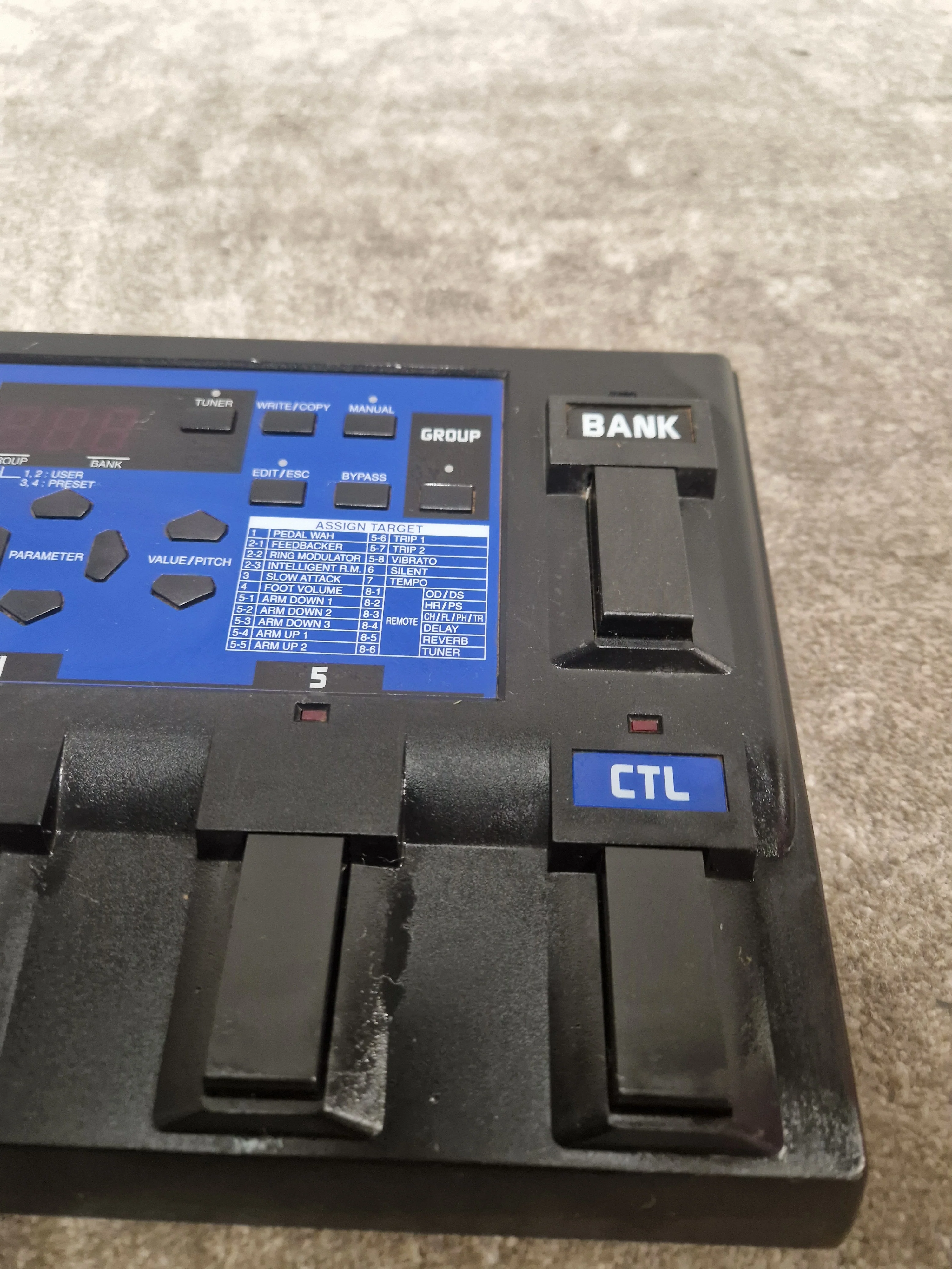 Boss ME-8 - Guitar Multi-Effects Processor - Good w/ Power Supply, Manuals - Image 9