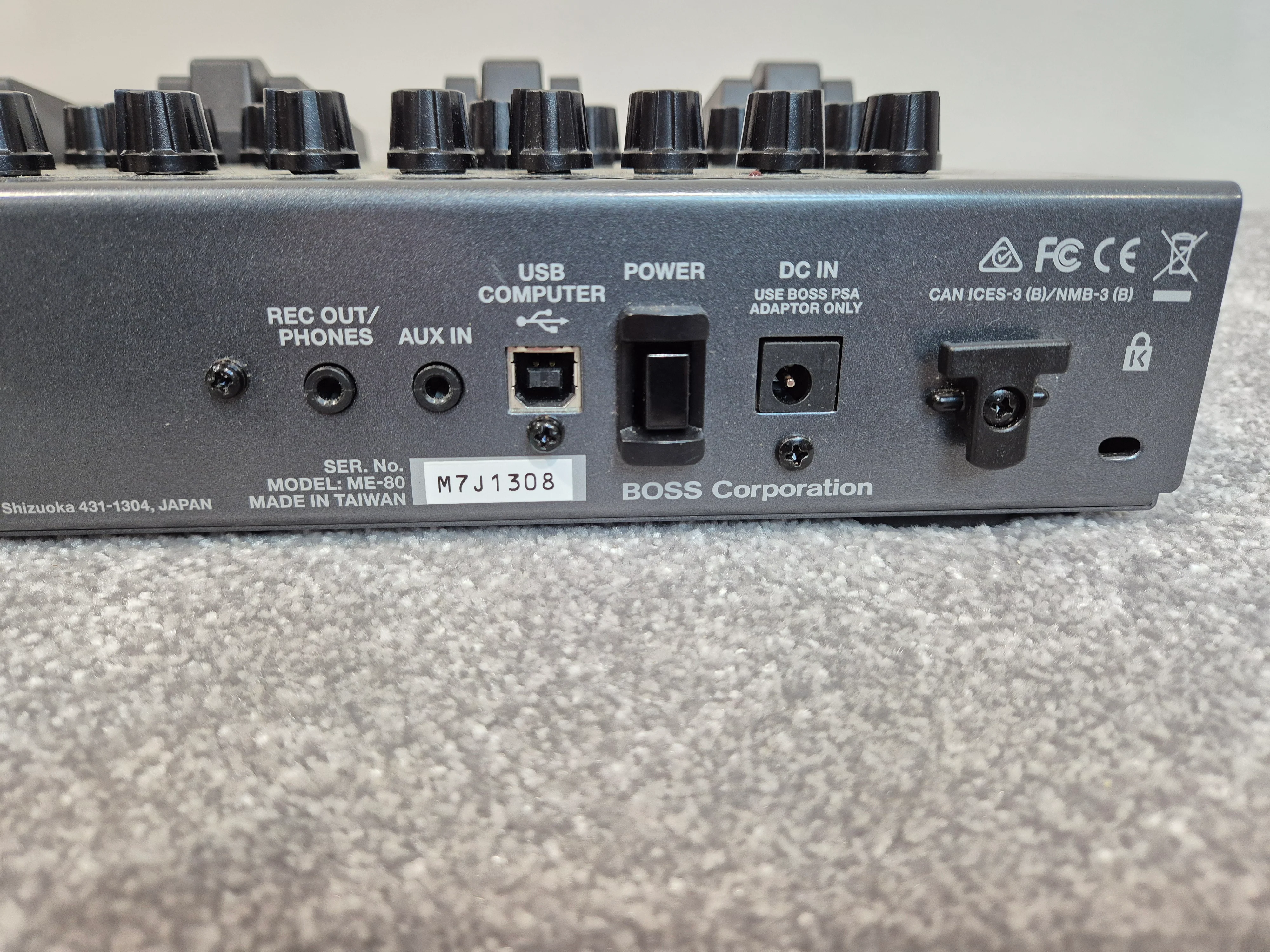 Boss ME-80 - Compact Multi-Effects Pedal - Original Box and Power Supply - Image 5
