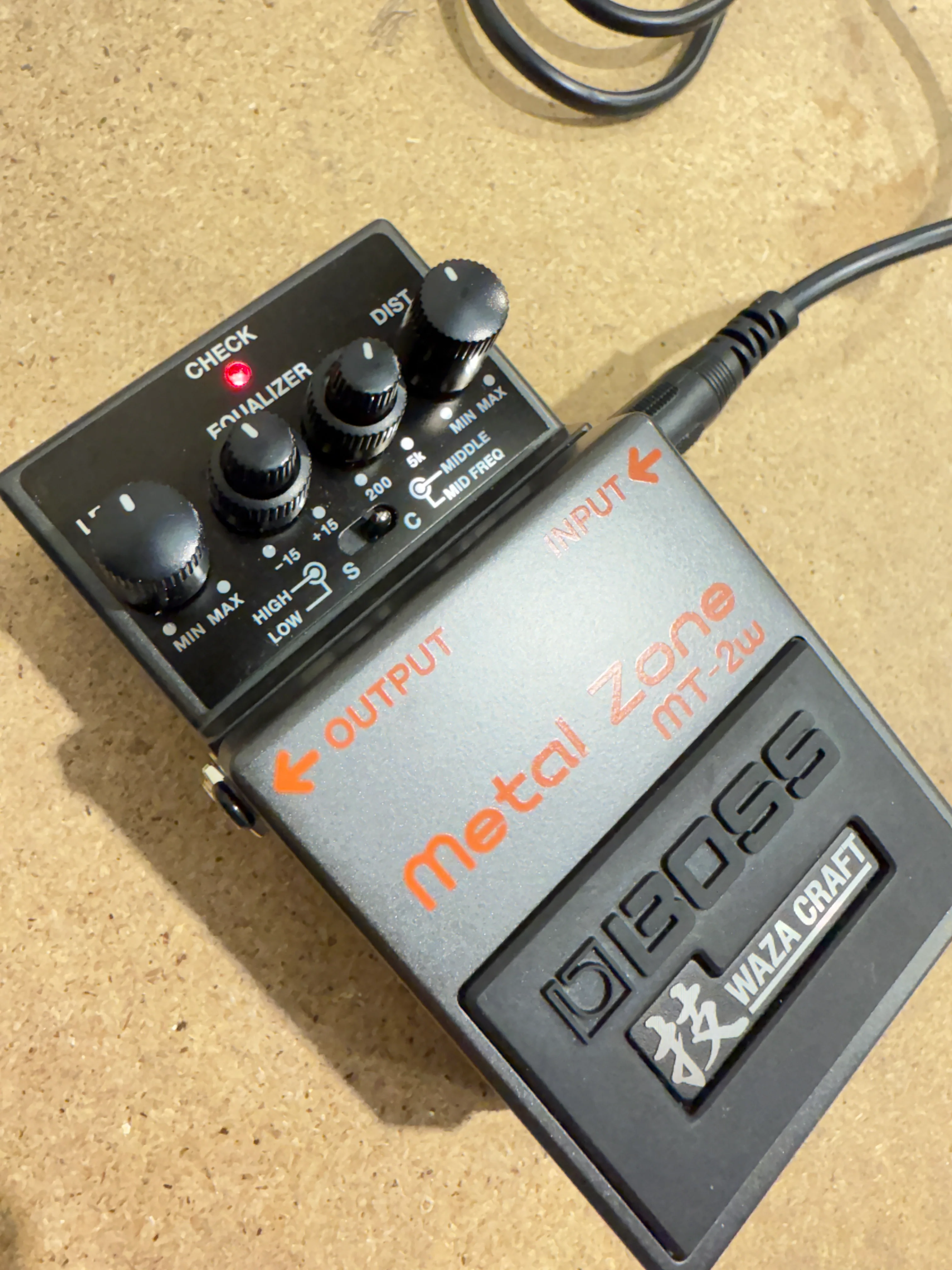 Boss MT-2W Waza Craft Metal Zone - Guitar / Effects Pedal - Image 4