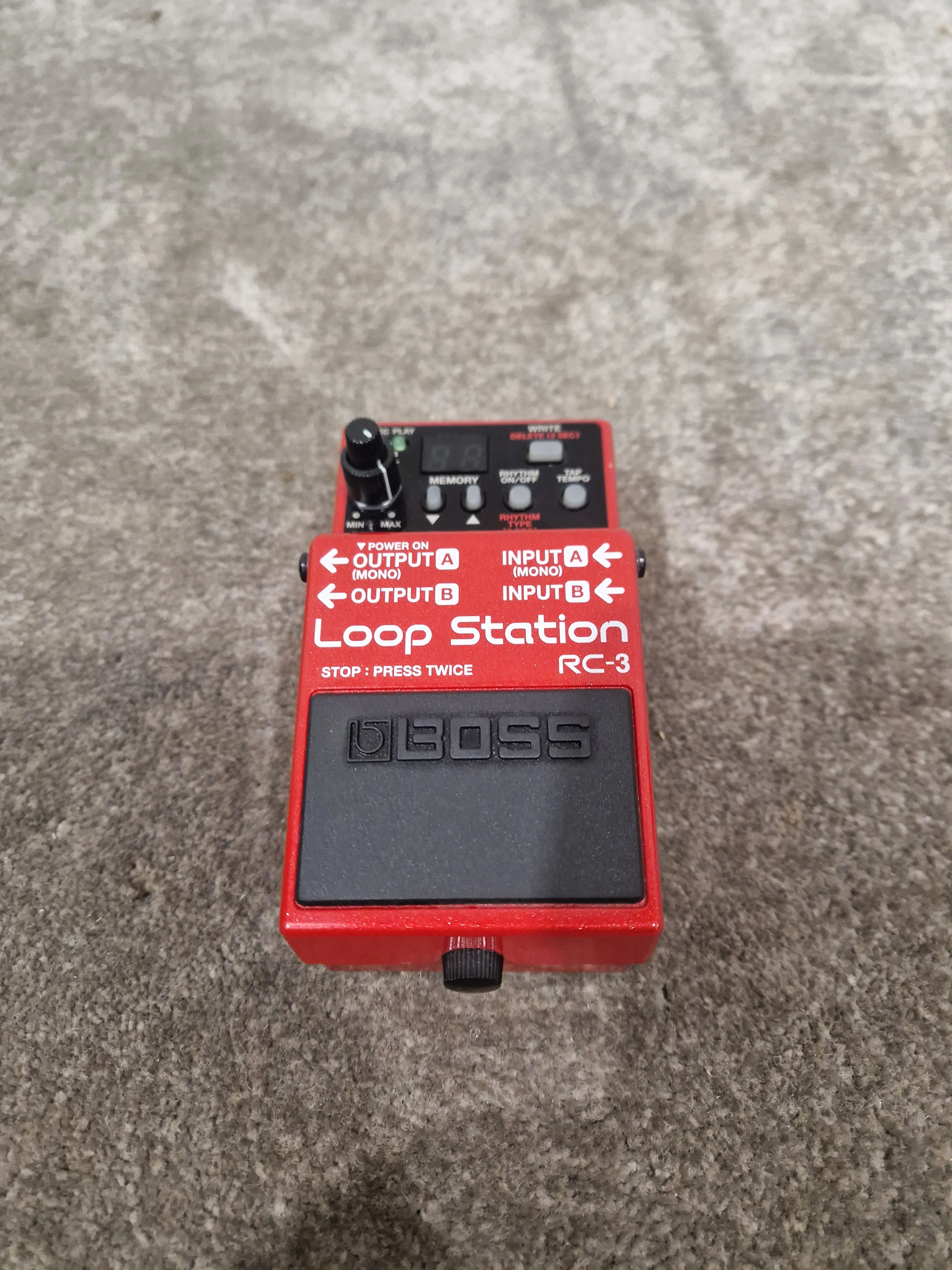 Boss RC-3 Loop Station - Effects Pedal - Red - Excellent w/ Original Box & Manuals - Image 4