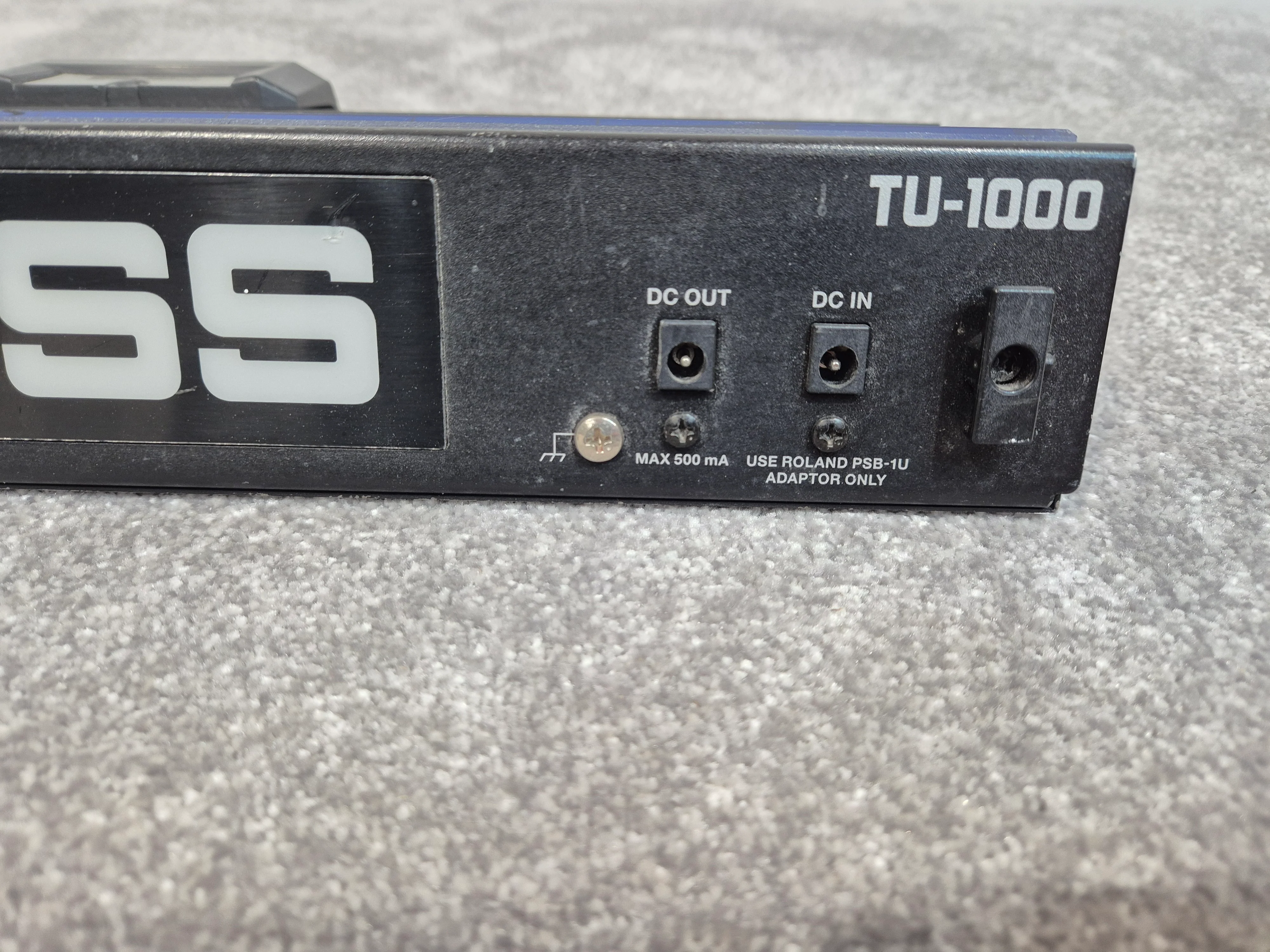 Boss Stage Tuner TU1000 - High-Intensity LED Meter Tuner - Image 6