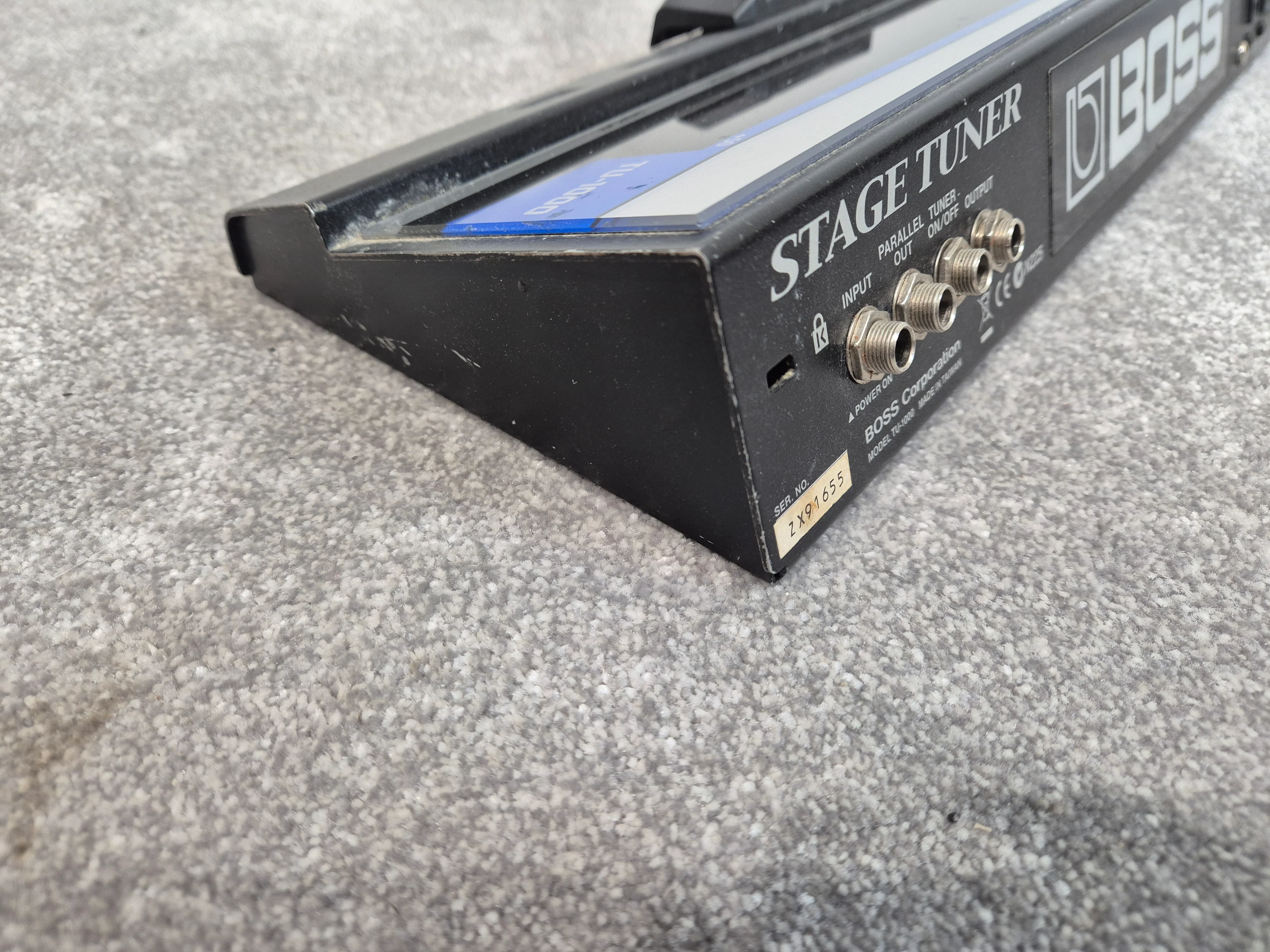 Boss Stage Tuner TU1000 - High-Intensity LED Meter Tuner - Image 8