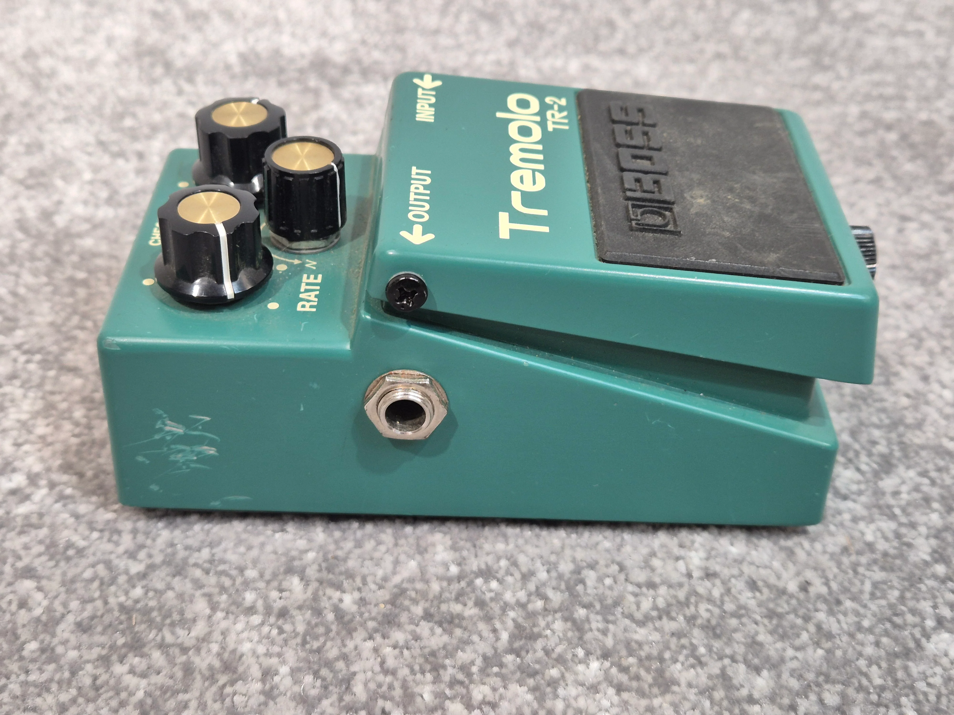 Boss TR-2 - Tremolo Effects Pedal - Image 5