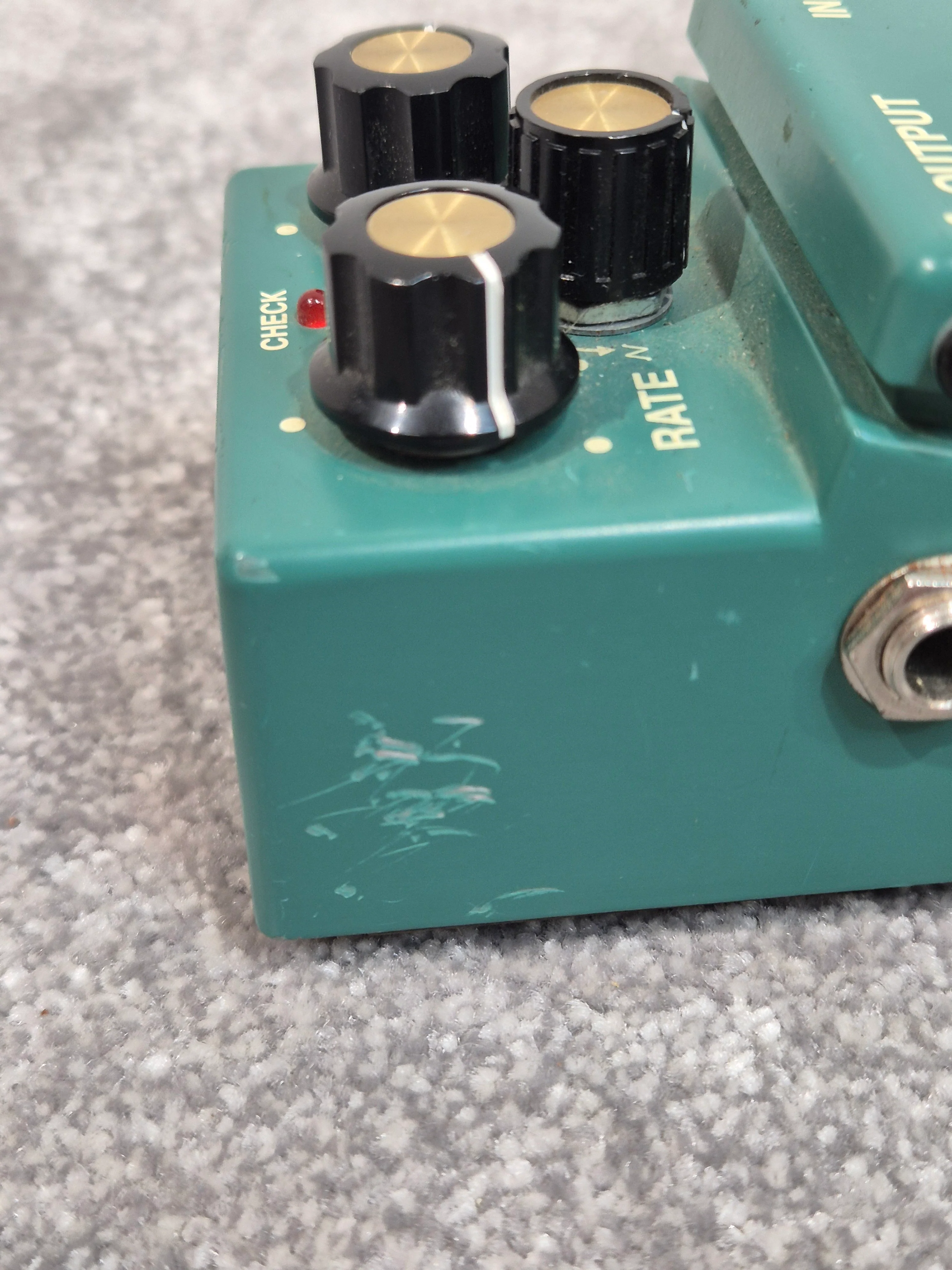 Boss TR-2 - Tremolo Effects Pedal - Image 7