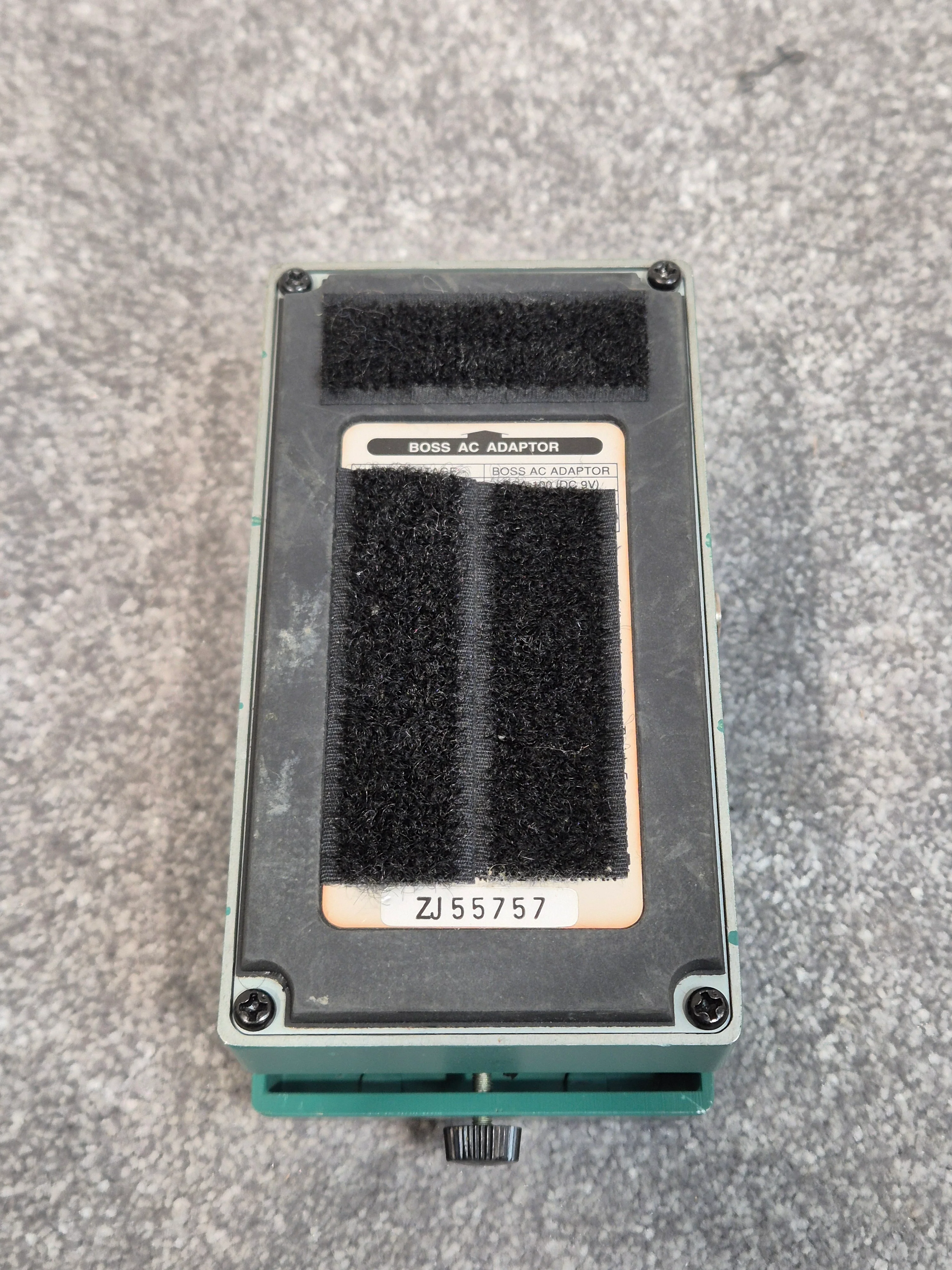 Boss TR-2 - Tremolo Effects Pedal - Image 8
