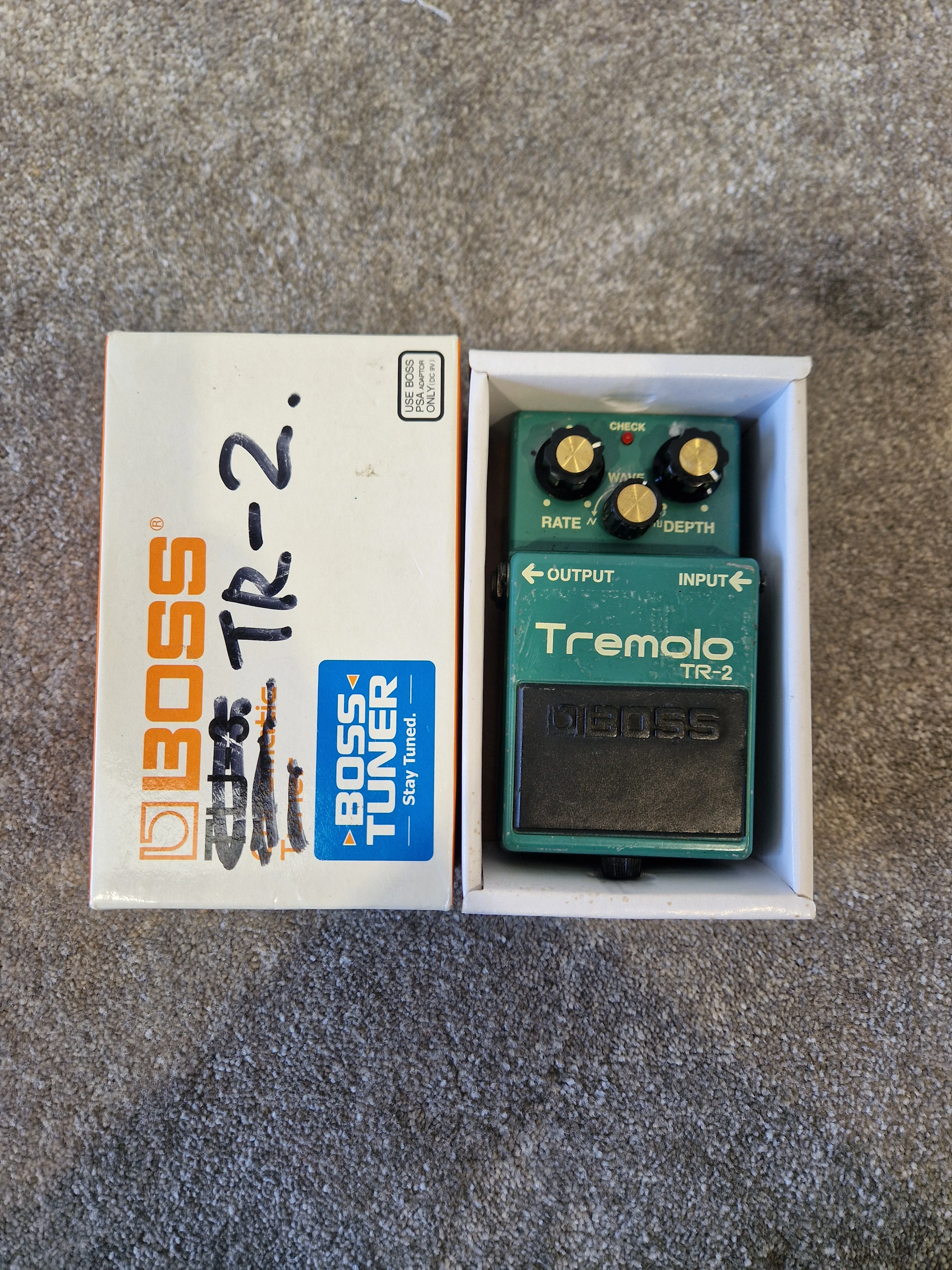 Boss TR-2 Tremolo Pedal – Smooth Wave Control & Classic Modulation – Very Good w/ Box - Image 2